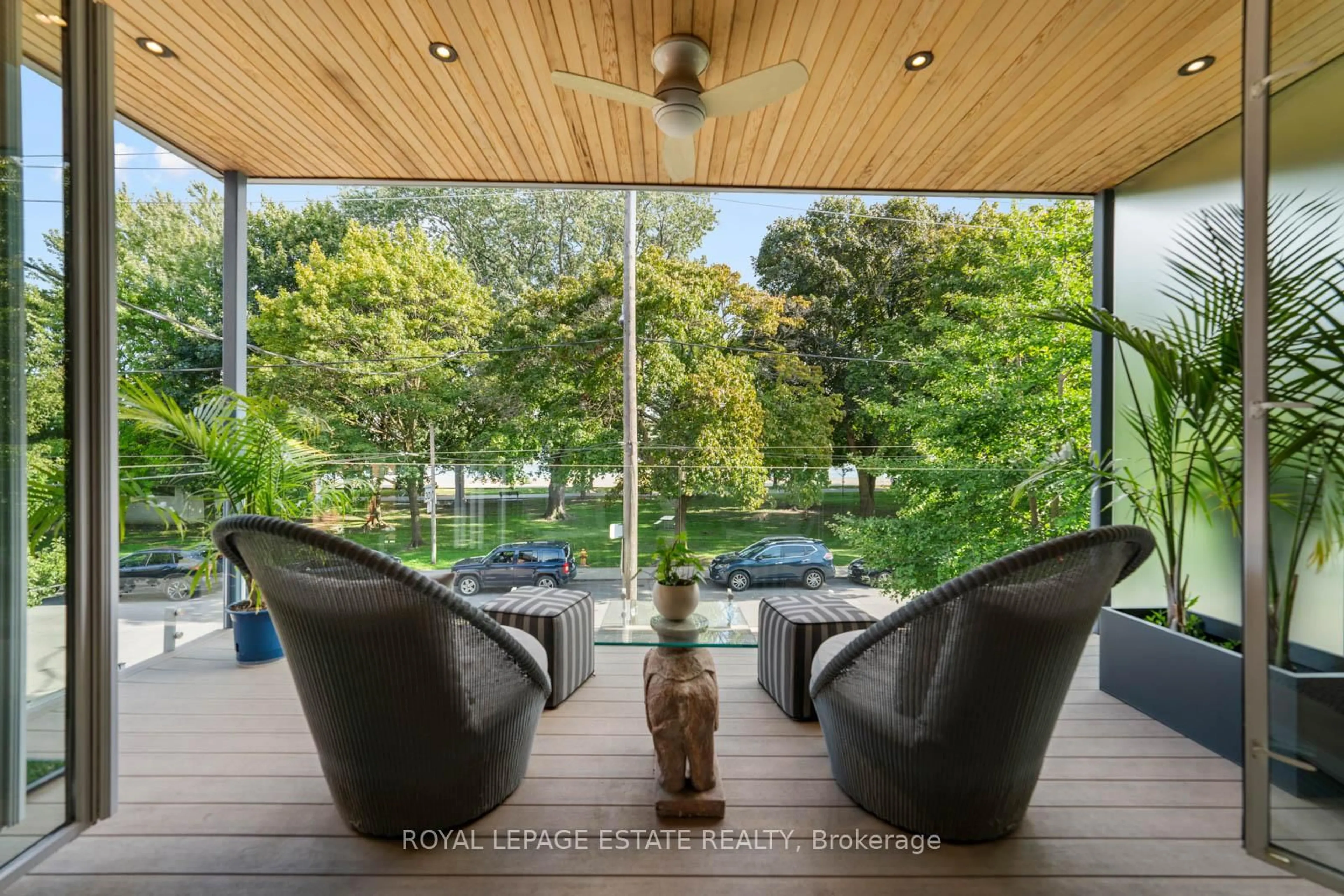 Patio, water/lake/river/ocean view for 62 Hubbard Blvd, Toronto Ontario M4E 1A4