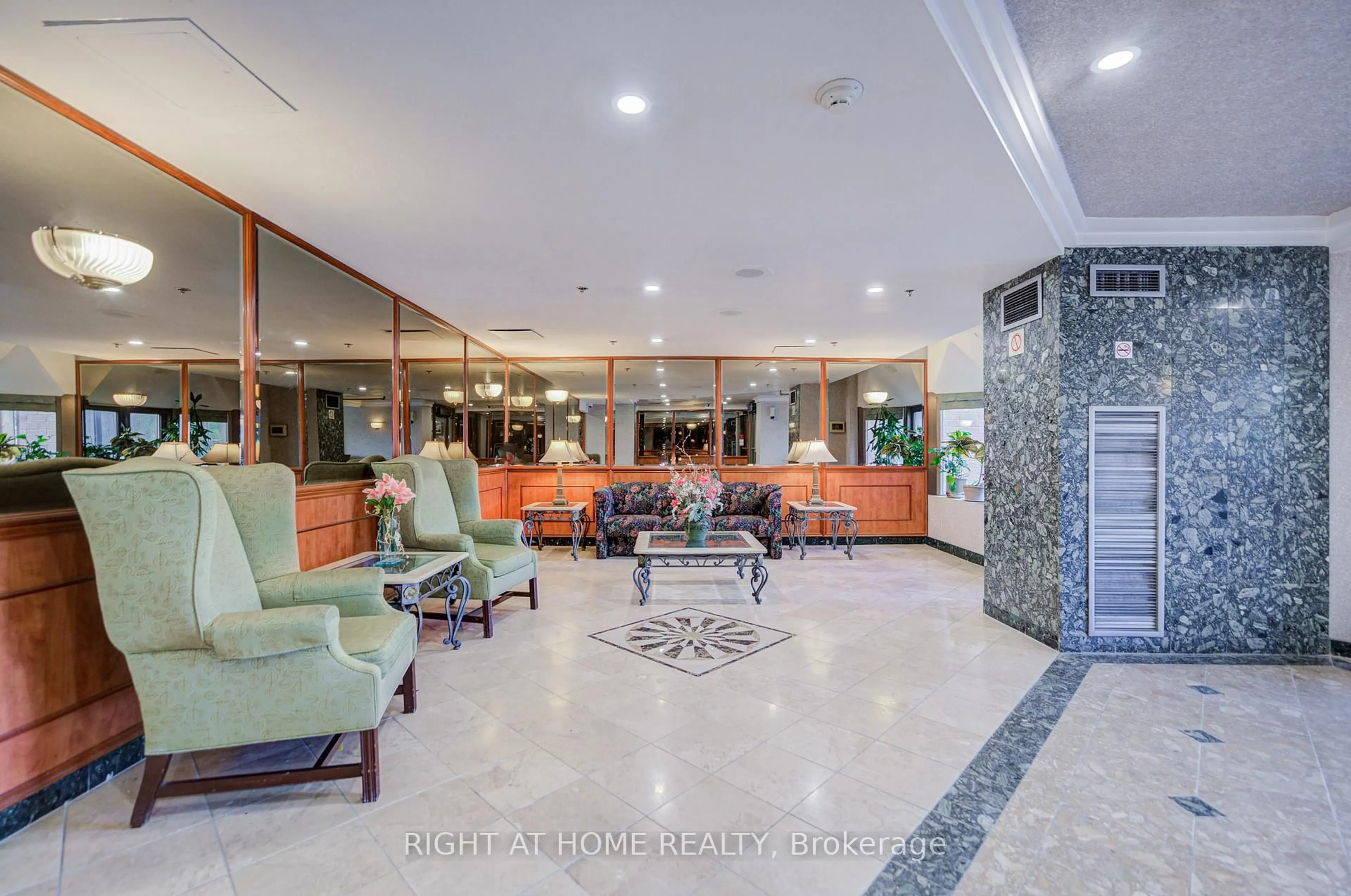 Lobby for 88 Alton Towers Circ #1501, Toronto Ontario M1V 5C5