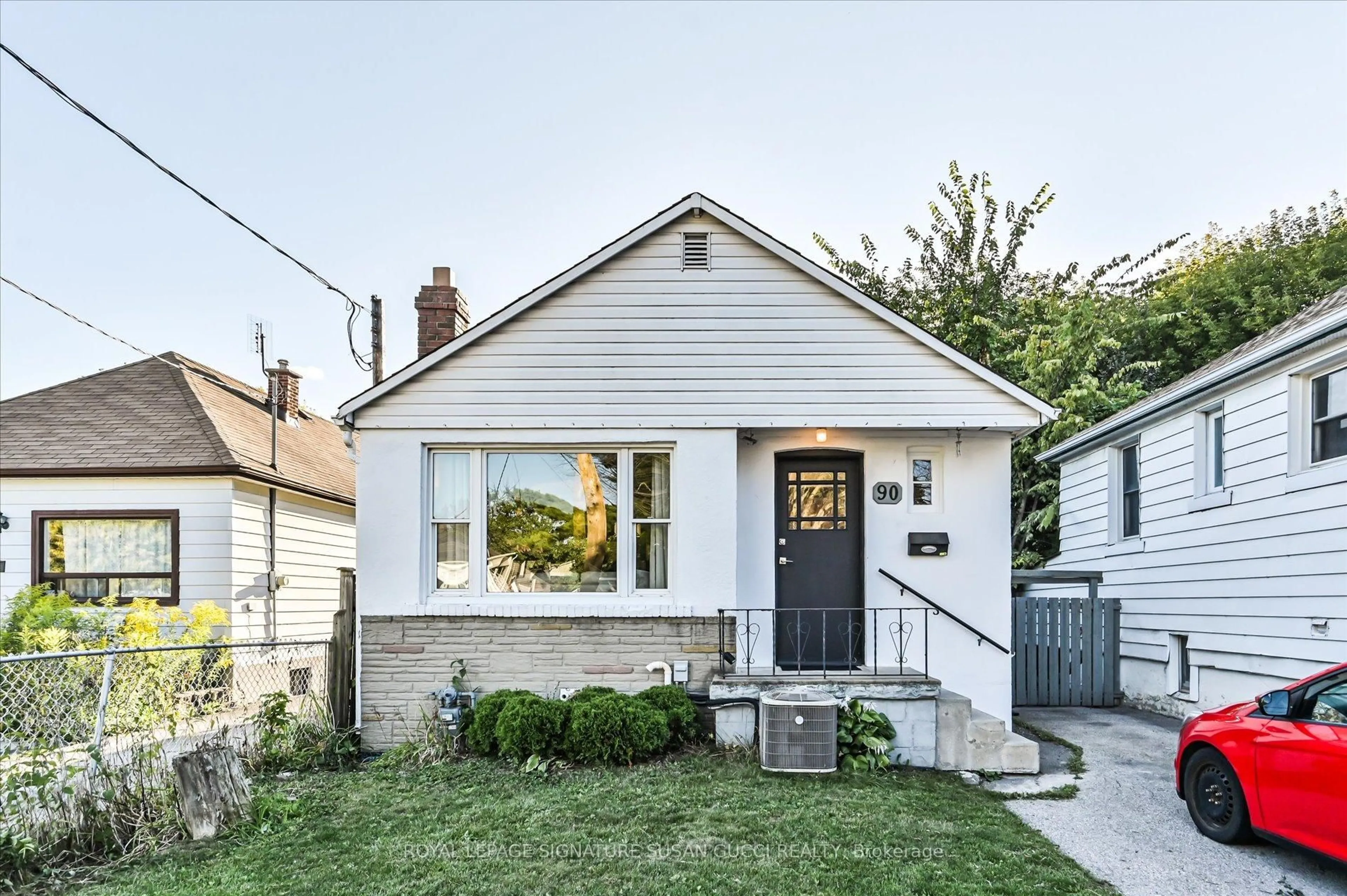Home with brick exterior material, street for 90 Meighen Ave, Toronto Ontario M4B 2H7