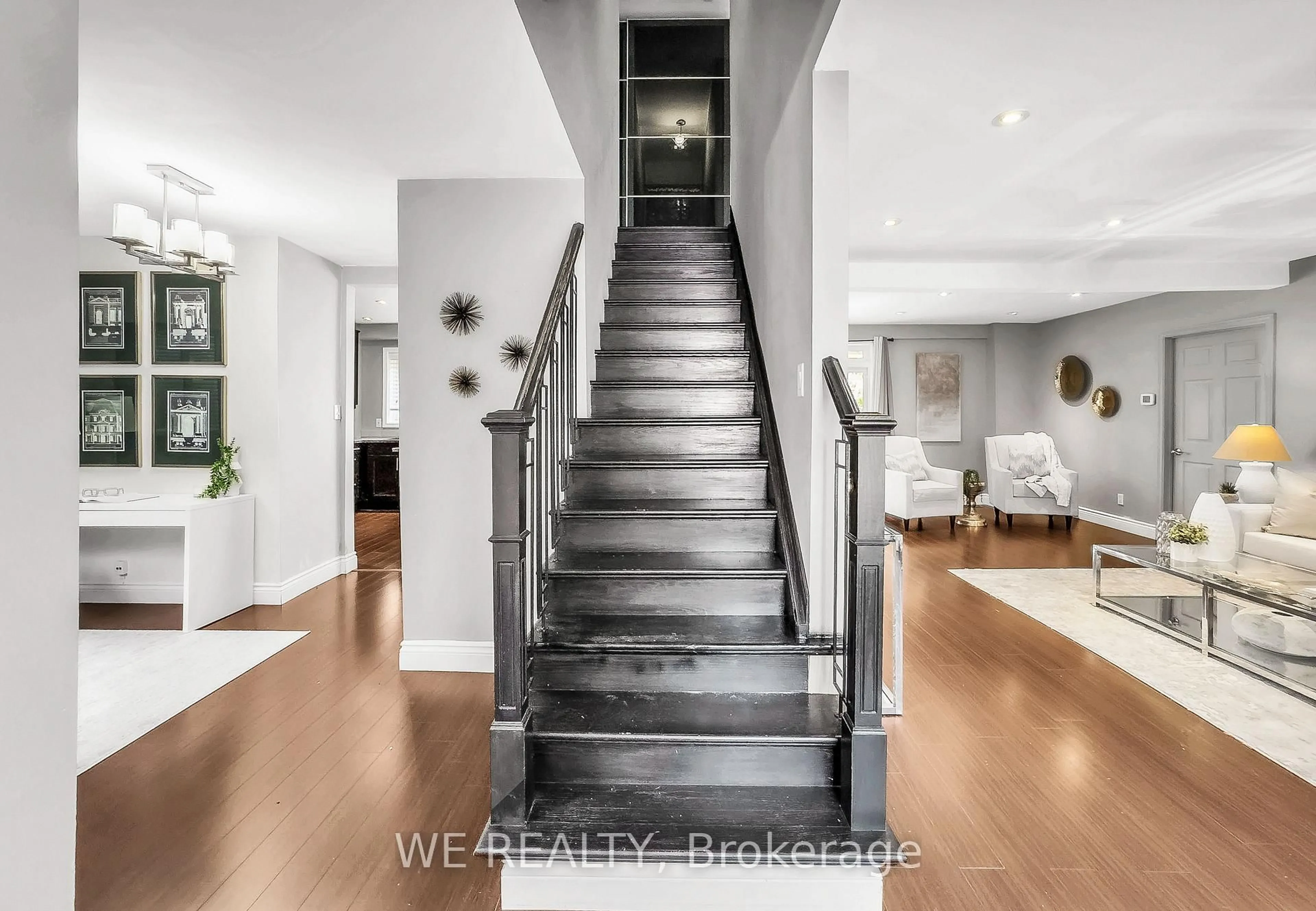 Stairs for 1484 Old Forest Rd, Pickering Ontario L1V 1N9