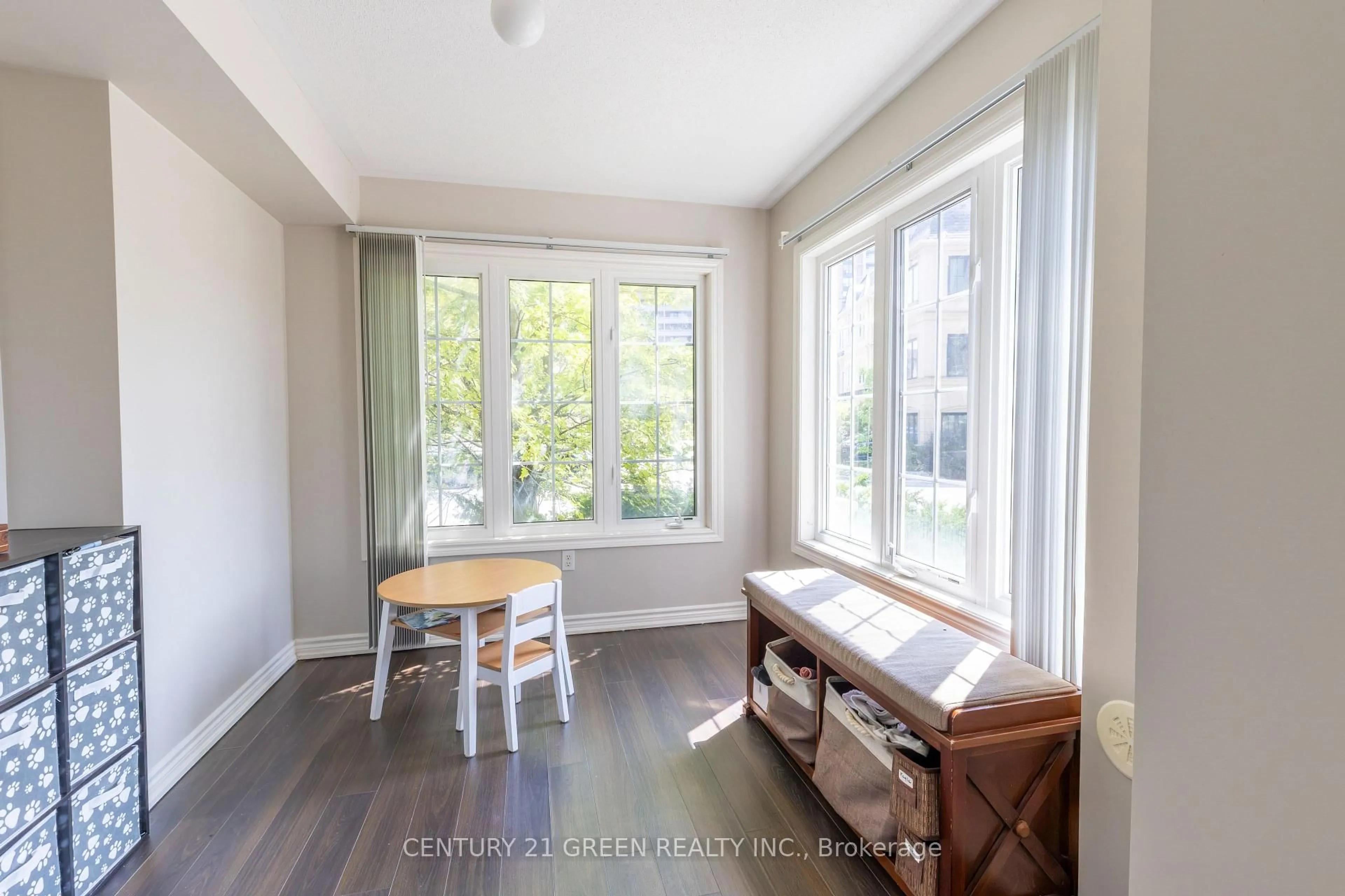 A pic of a room for 1250 St. Martins Dr #111, Pickering Ontario L1W 0A2