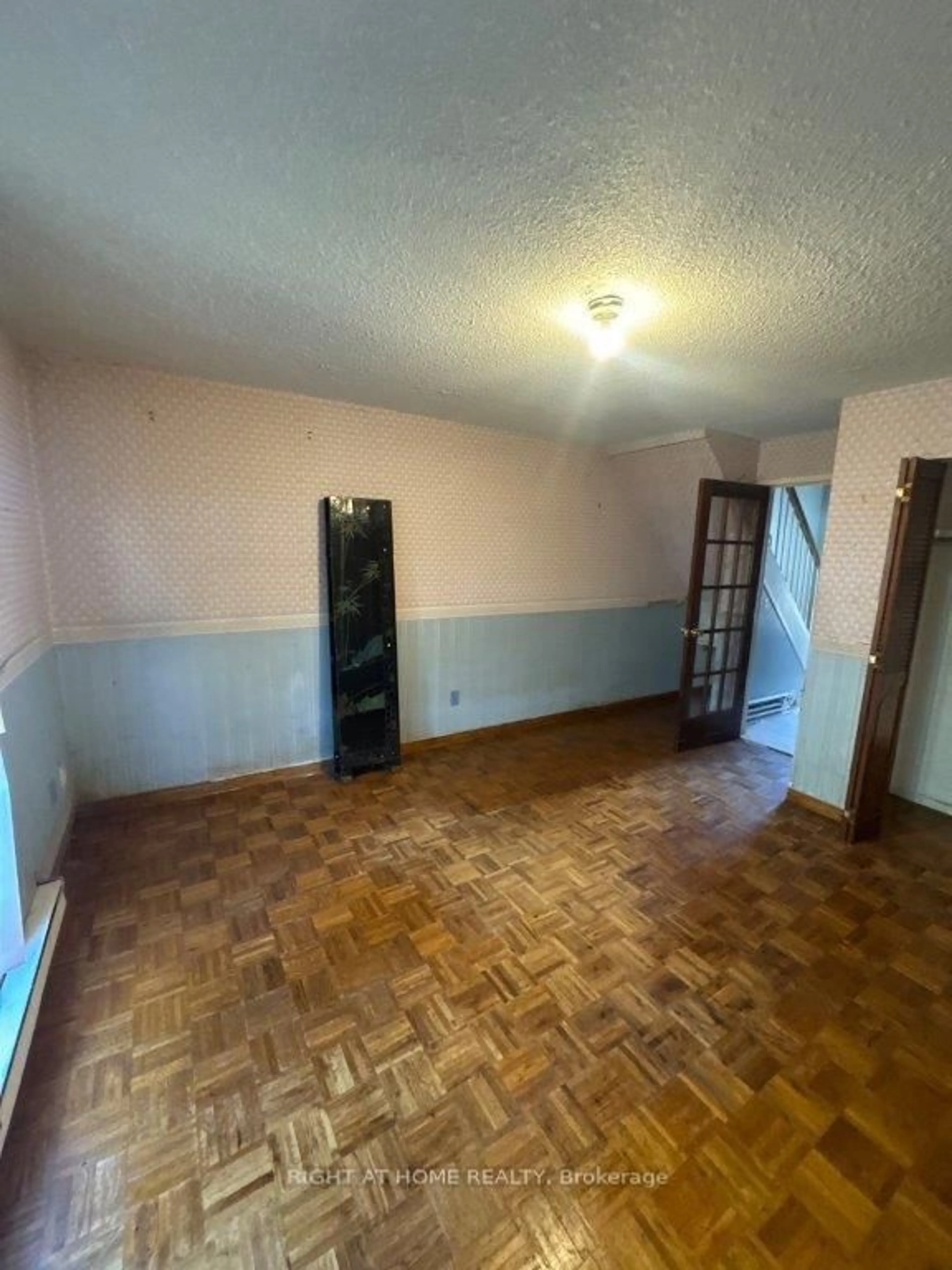 A pic of a room for 1209 Queen St #5, Toronto Ontario M4M 3H4