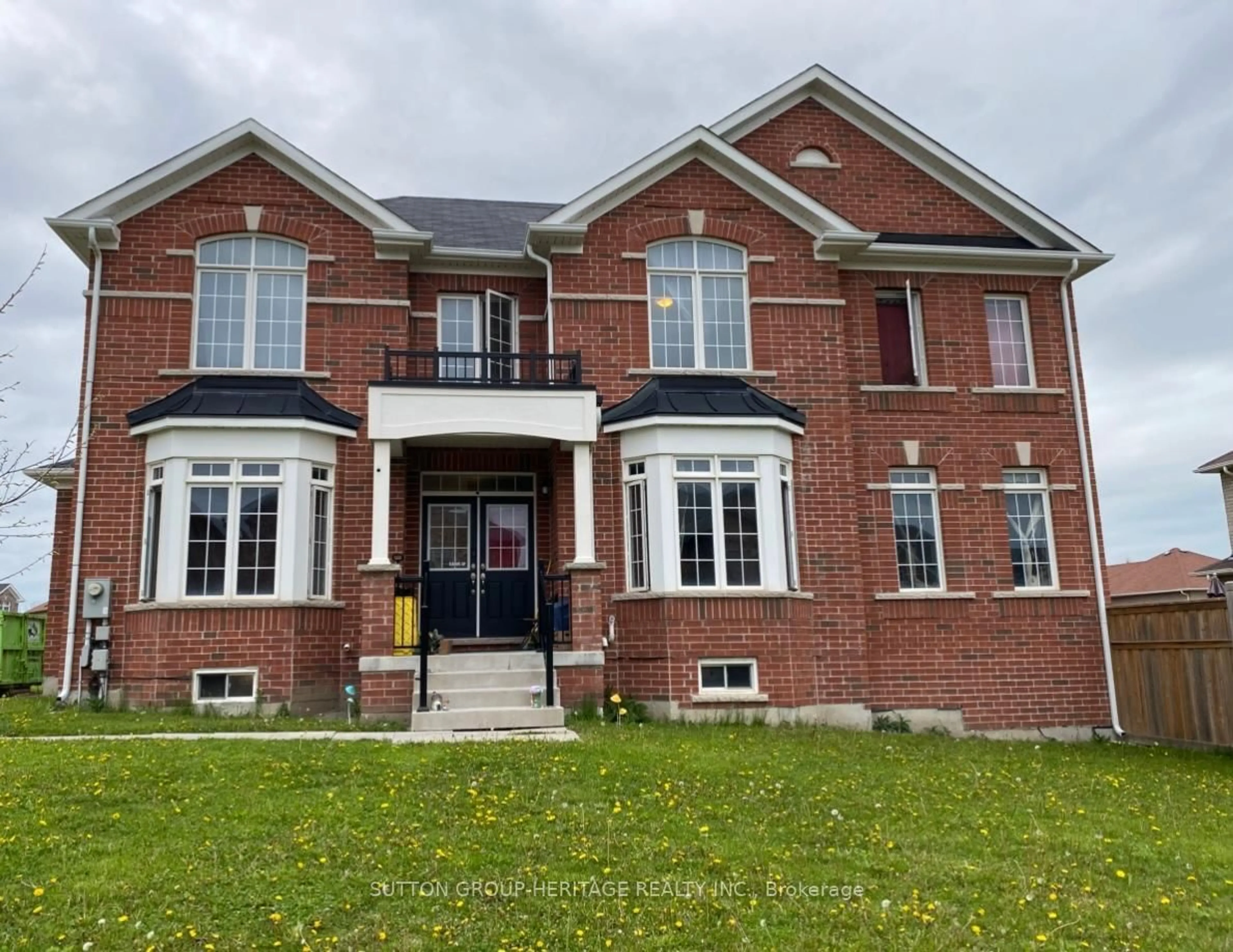 Home with brick exterior material, building for 114 Noden Cres, Clarington Ontario L1B 0L2