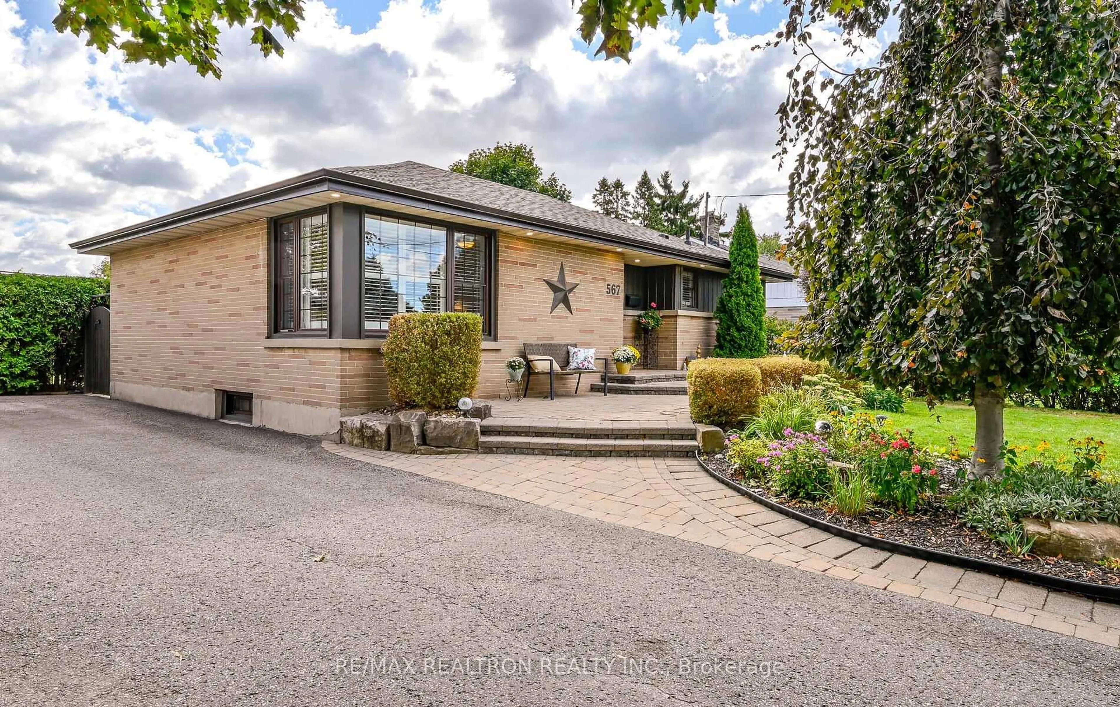 Unknown for 567 Fernhill Blvd, Oshawa Ontario L1J 5J9