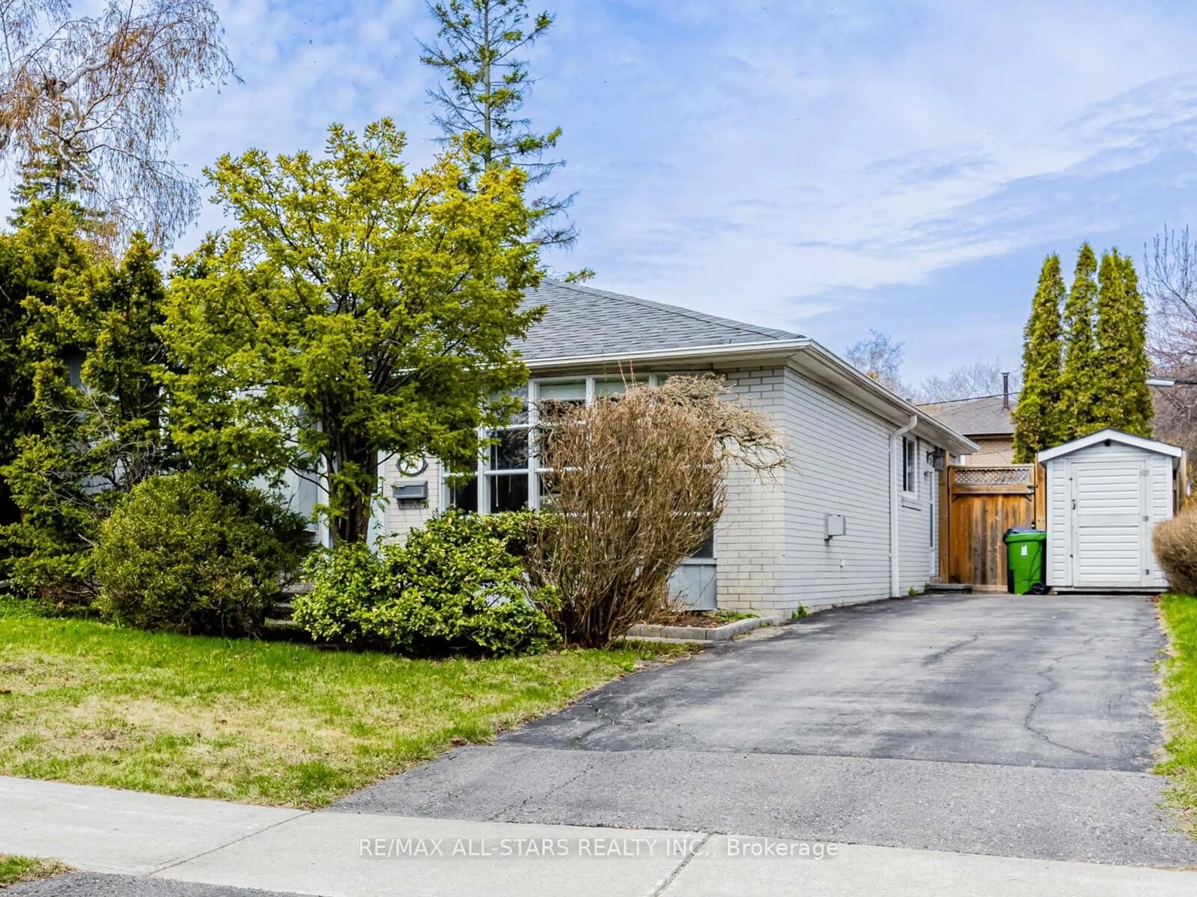 Unknown for 220 Catalina Dr, Toronto Ontario M1E 1B7