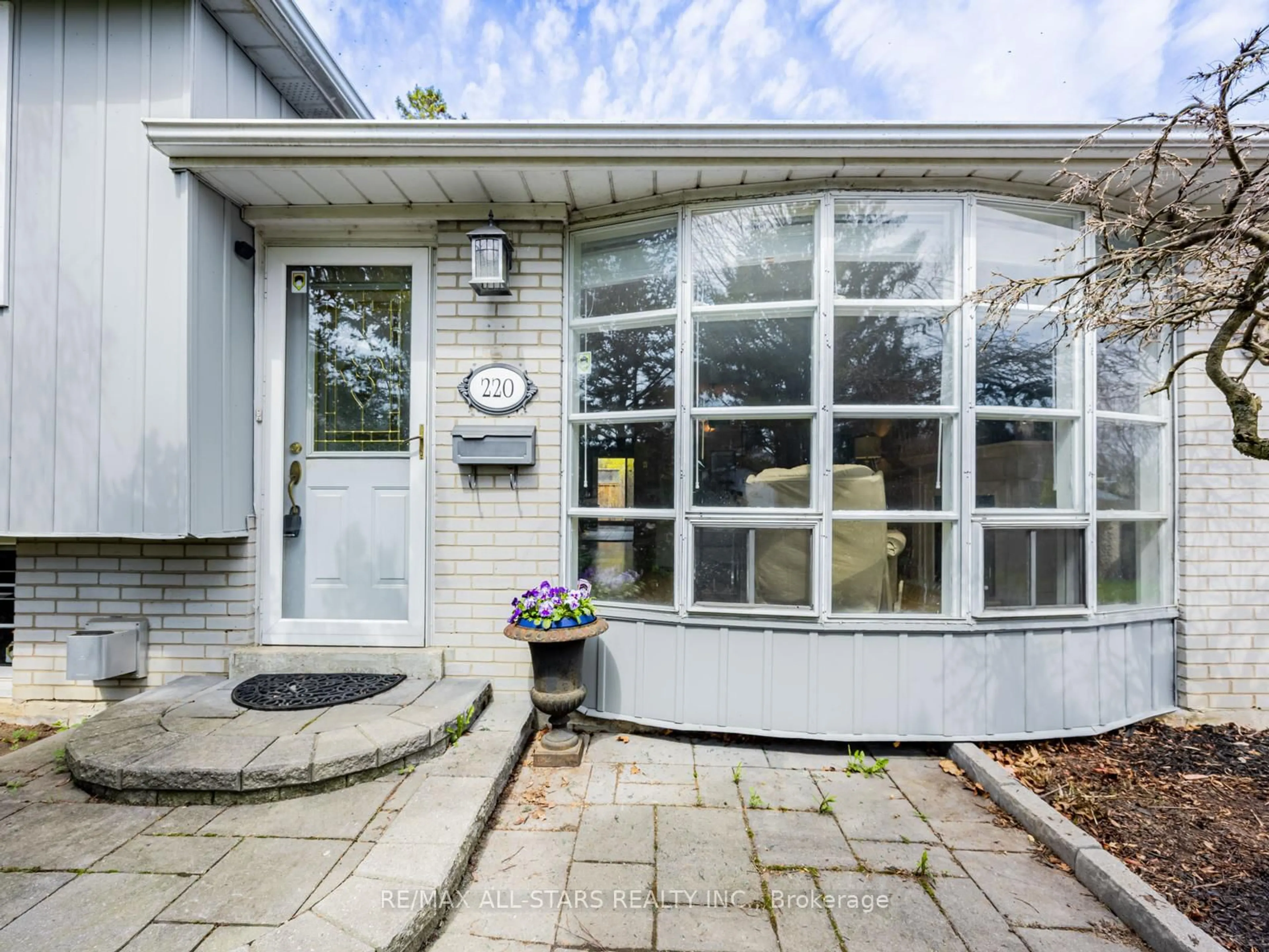 Unknown for 220 Catalina Dr, Toronto Ontario M1E 1B7