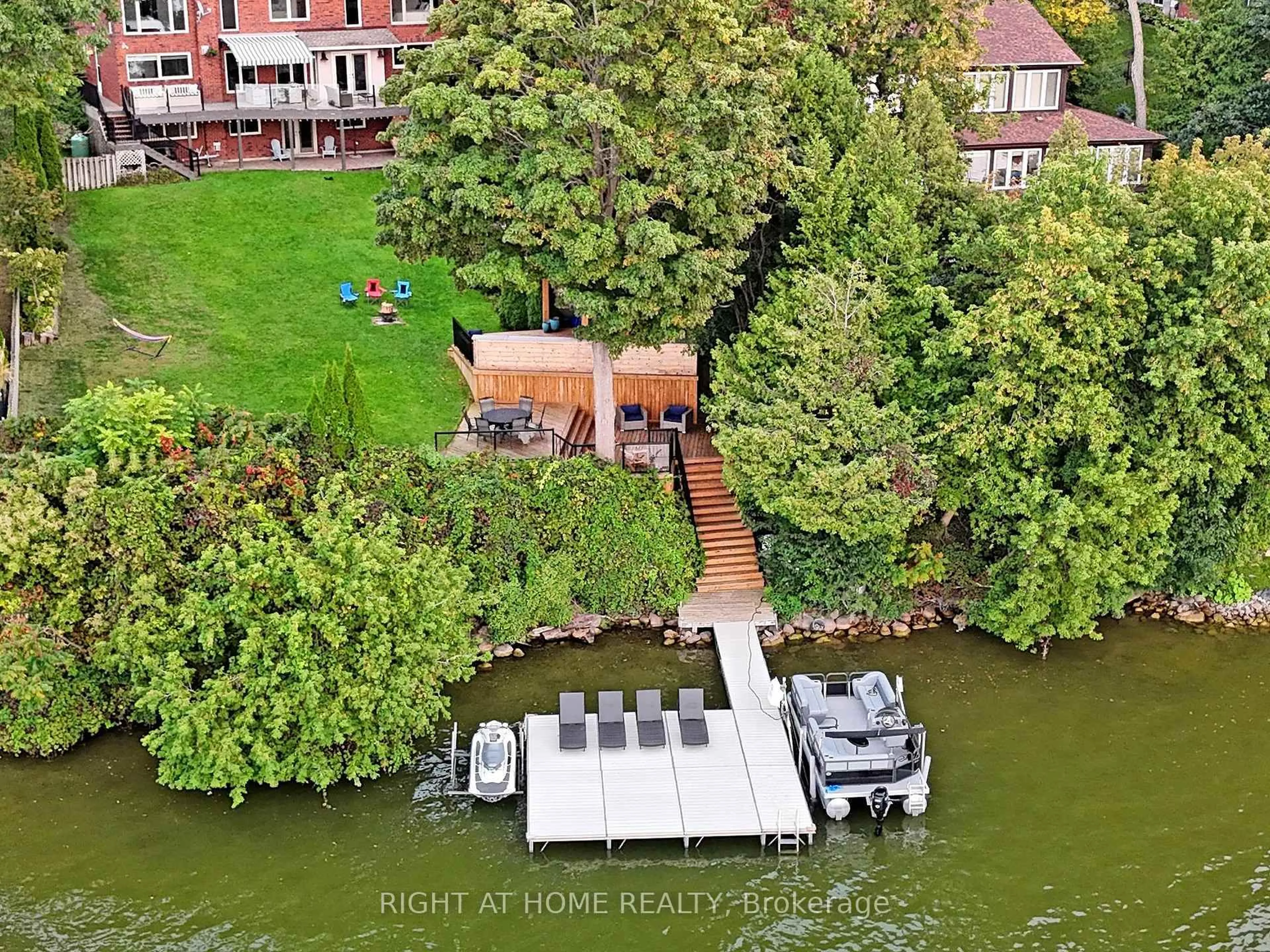 A pic from outside/outdoor area/front of a property/back of a property/a pic from drone, water/lake/river/ocean view for 12 Pettet Dr, Scugog Ontario L9L 1B4