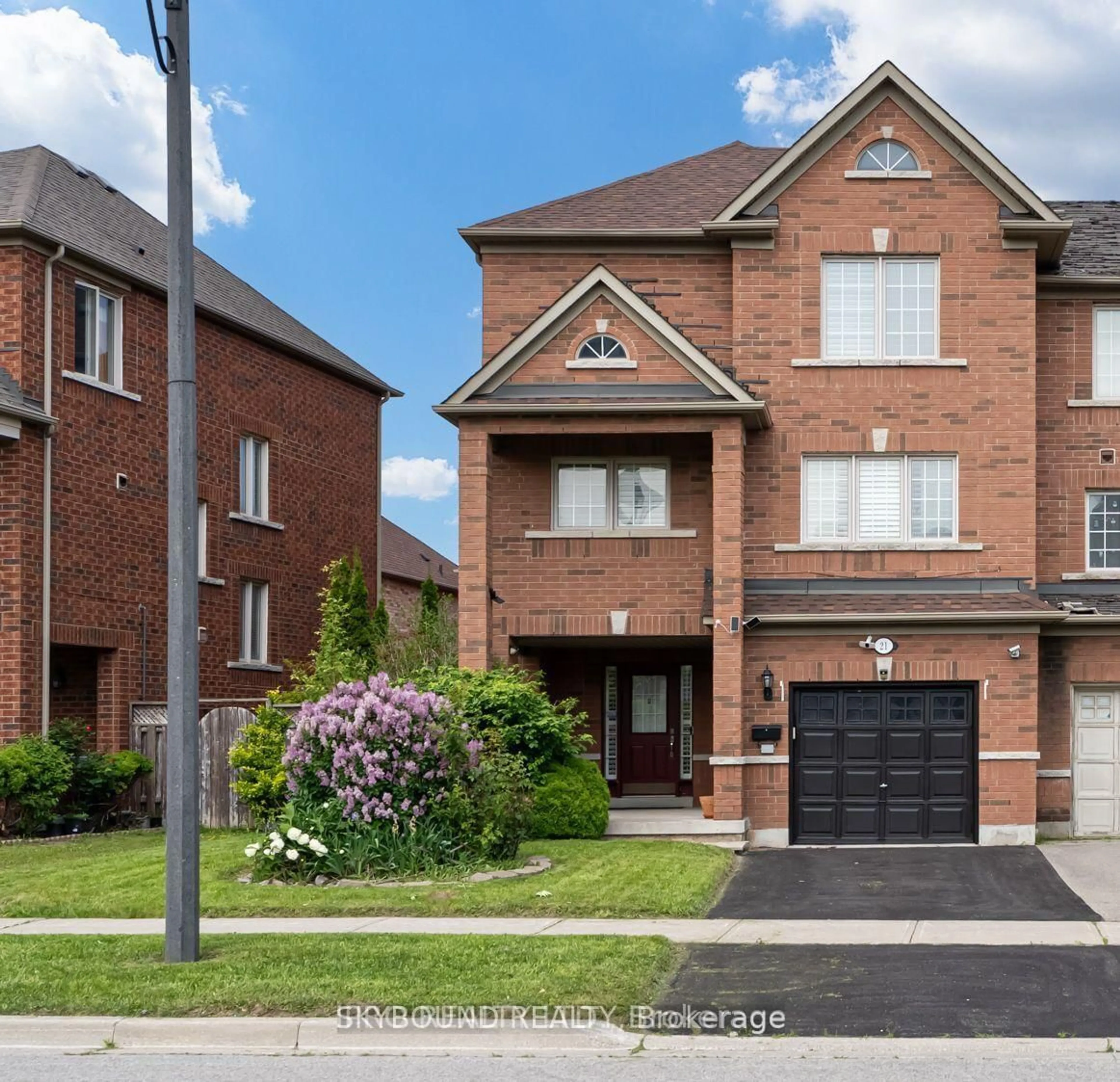 Home with brick exterior material, street for 21 Polarlights Way, Toronto Ontario M1X 1Z4