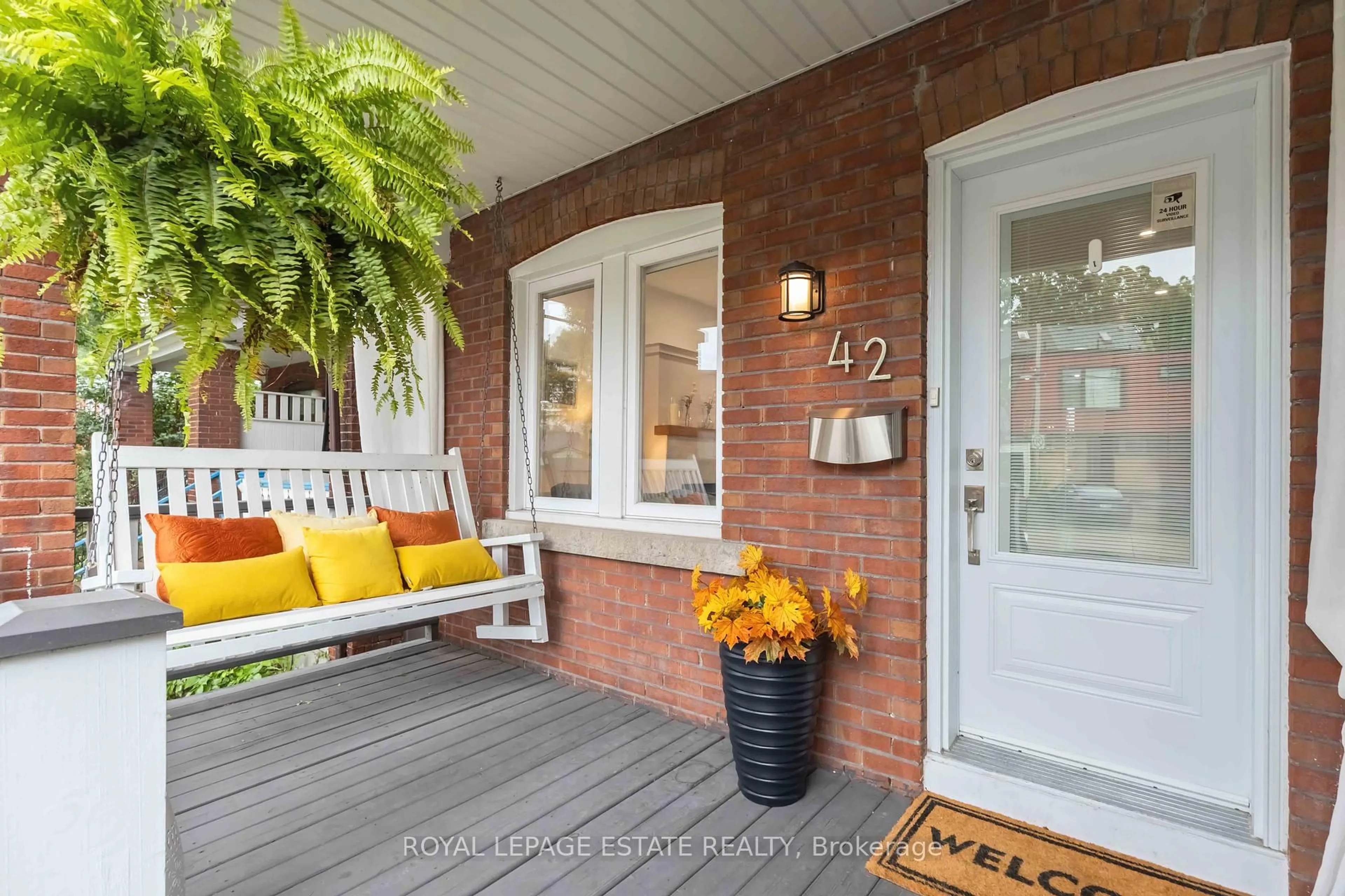 Indoor entryway for 42 Chatham Ave, Toronto Ontario M4J 1K6