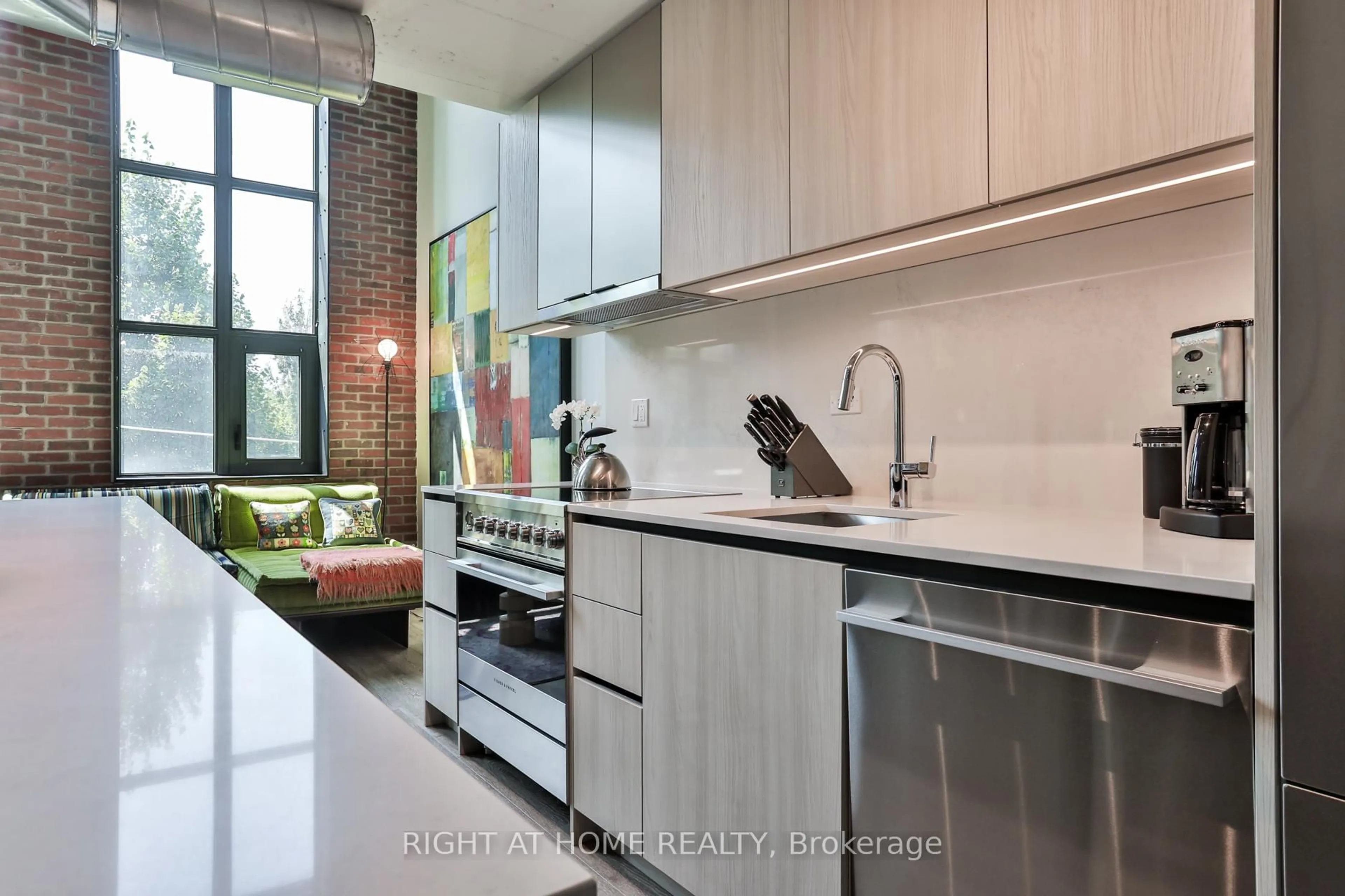 Contemporary kitchen, ceramic/tile floor for 150 Logan Ave #409, Toronto Ontario M4M 0E4
