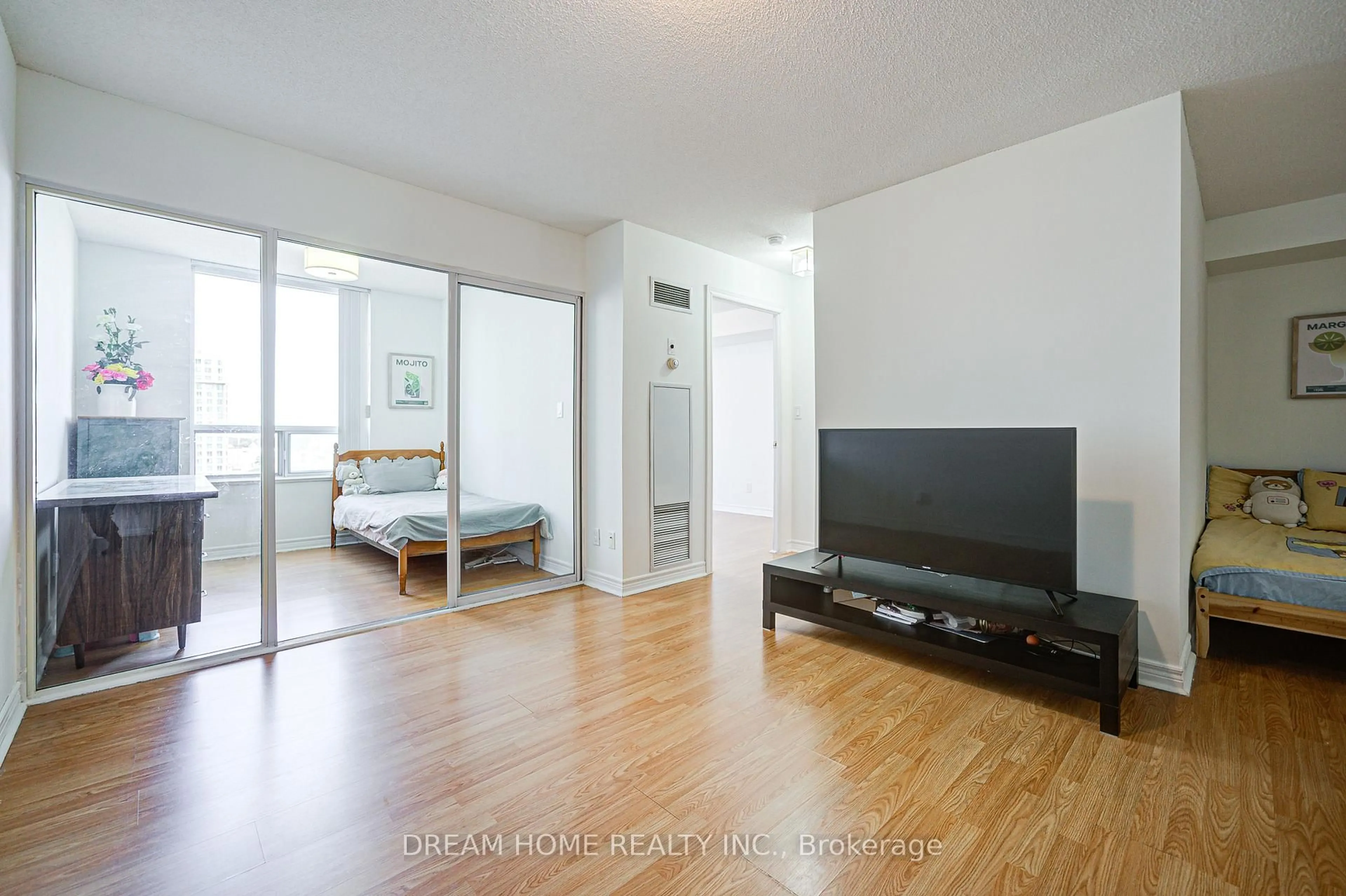 Unknown for 68 CORPORATE Dr #1531, Toronto Ontario M1H 3H3