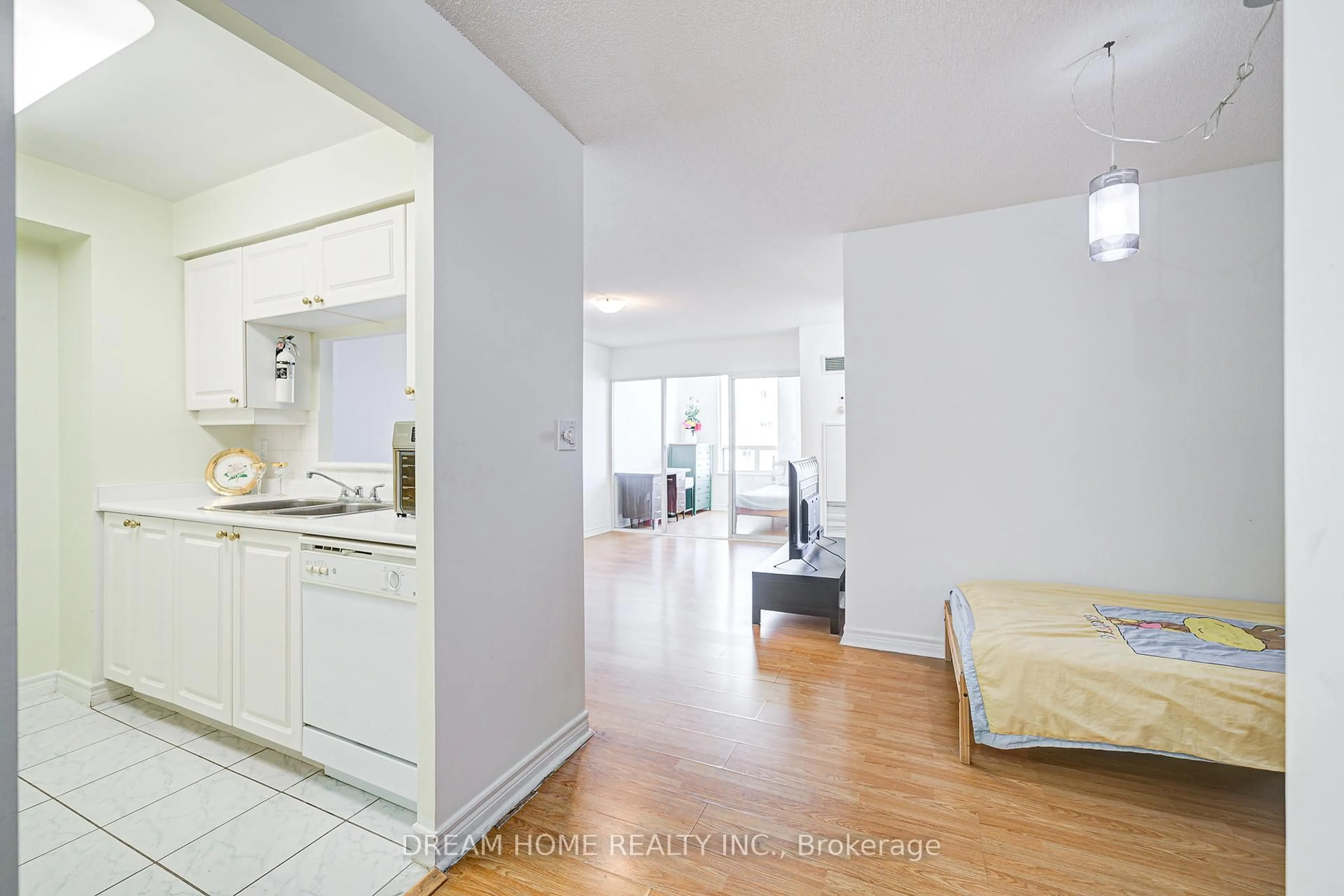 Unknown for 68 CORPORATE Dr #1531, Toronto Ontario M1H 3H3