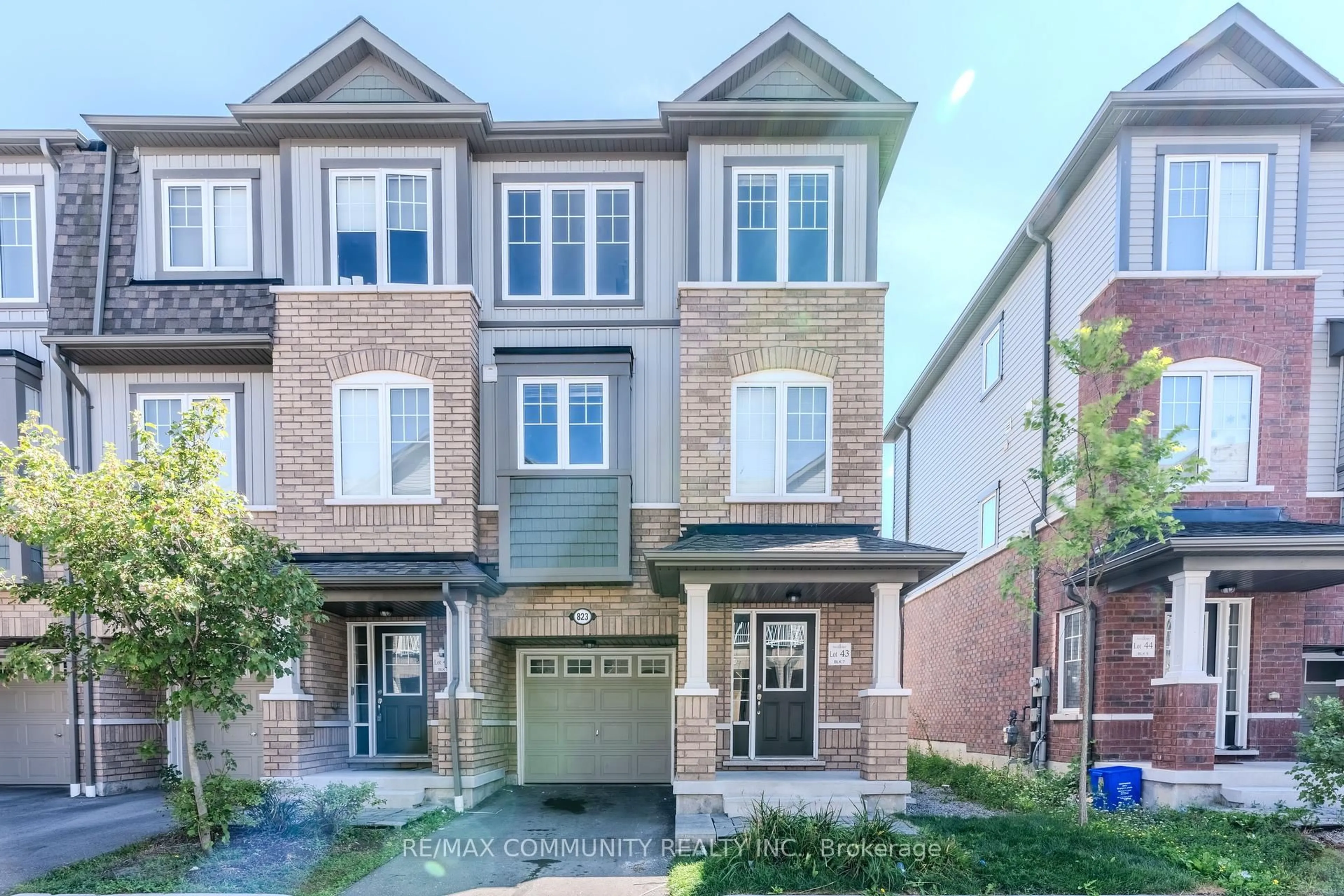 Home with brick exterior material, street for 823 Atwater Path, Oshawa Ontario L1J 0E3