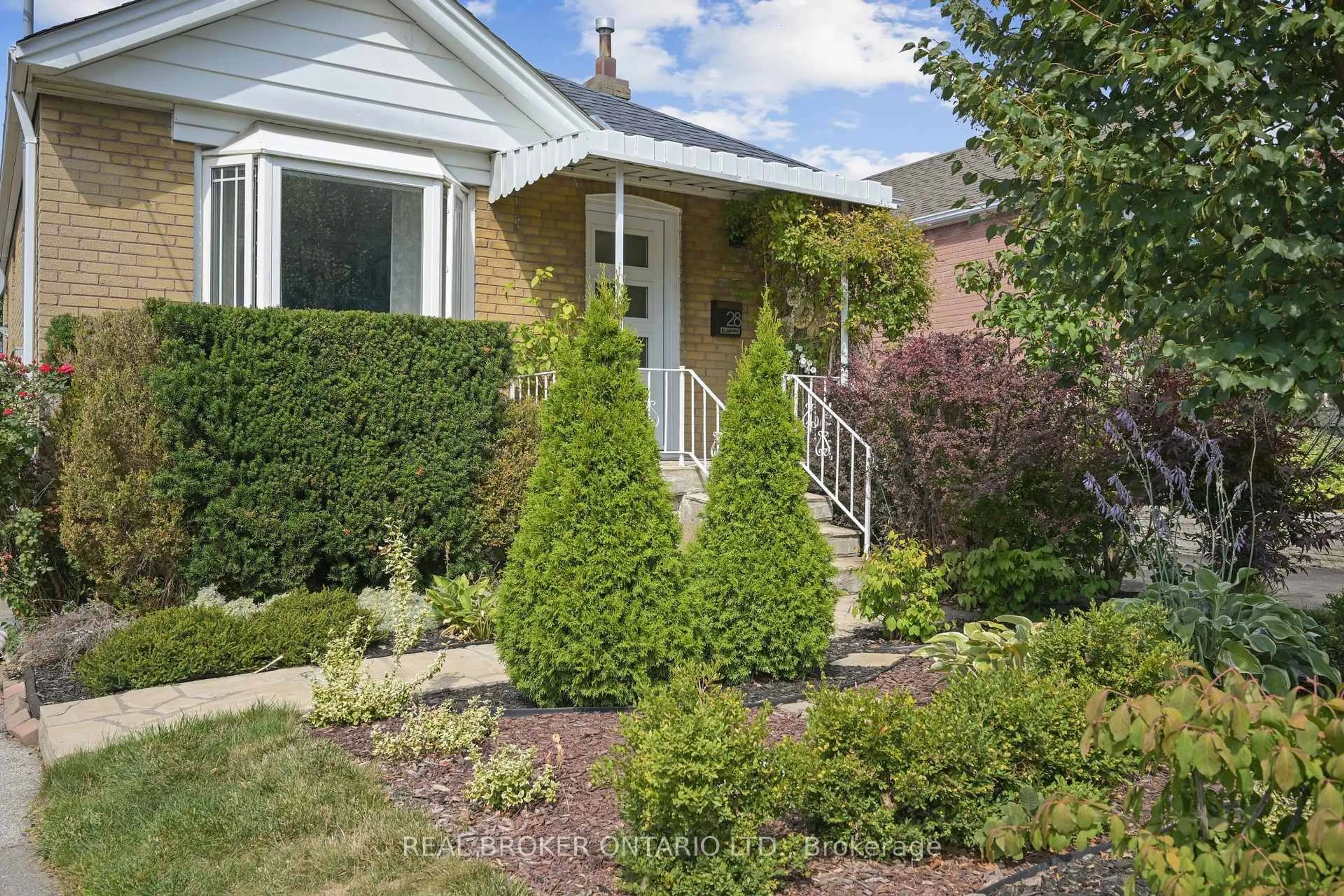 Unknown for 28 Galbraith Ave, Toronto Ontario M4B 2B5