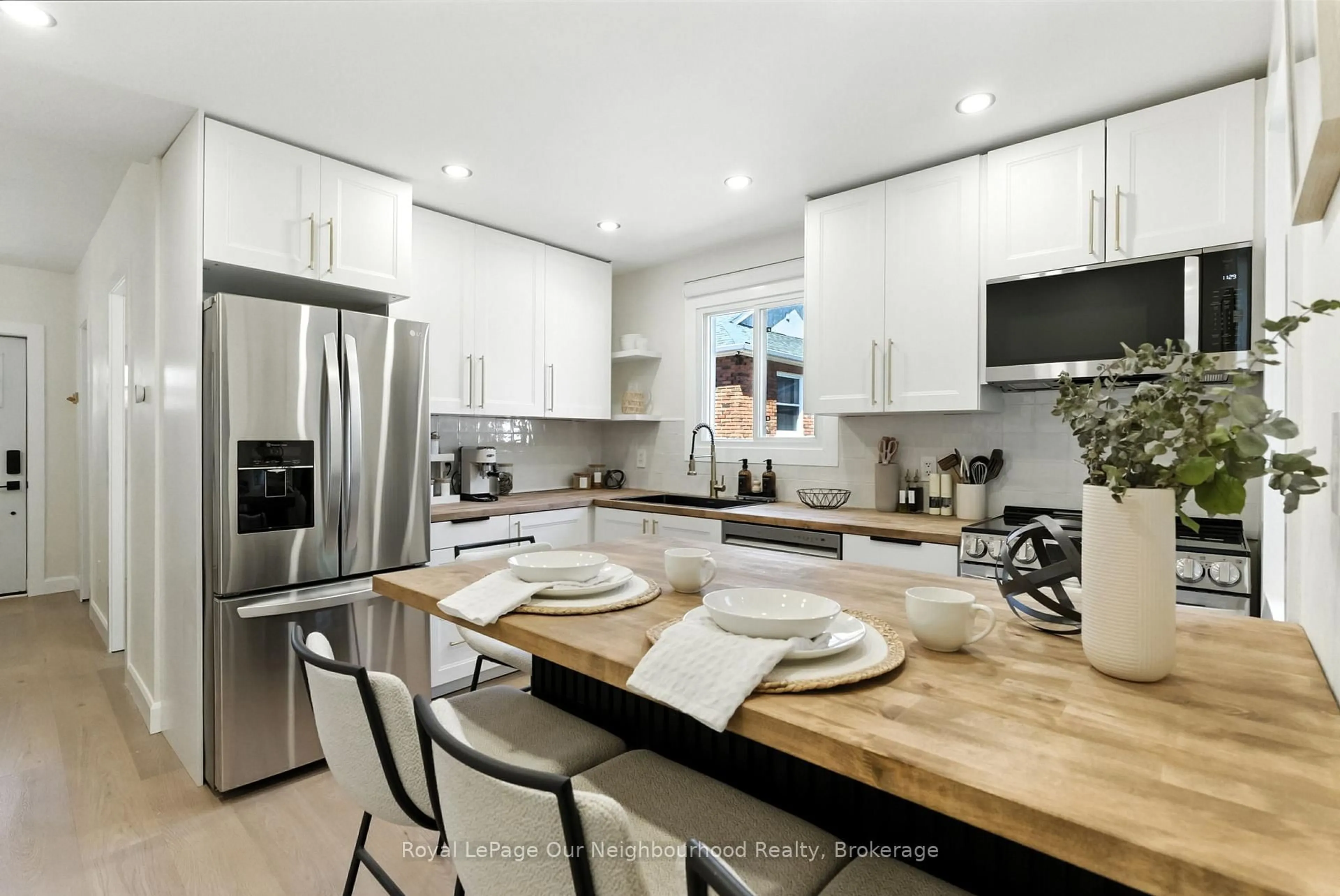 Open concept kitchen, unknown for 319 Division St, Oshawa Ontario L1G 5M6