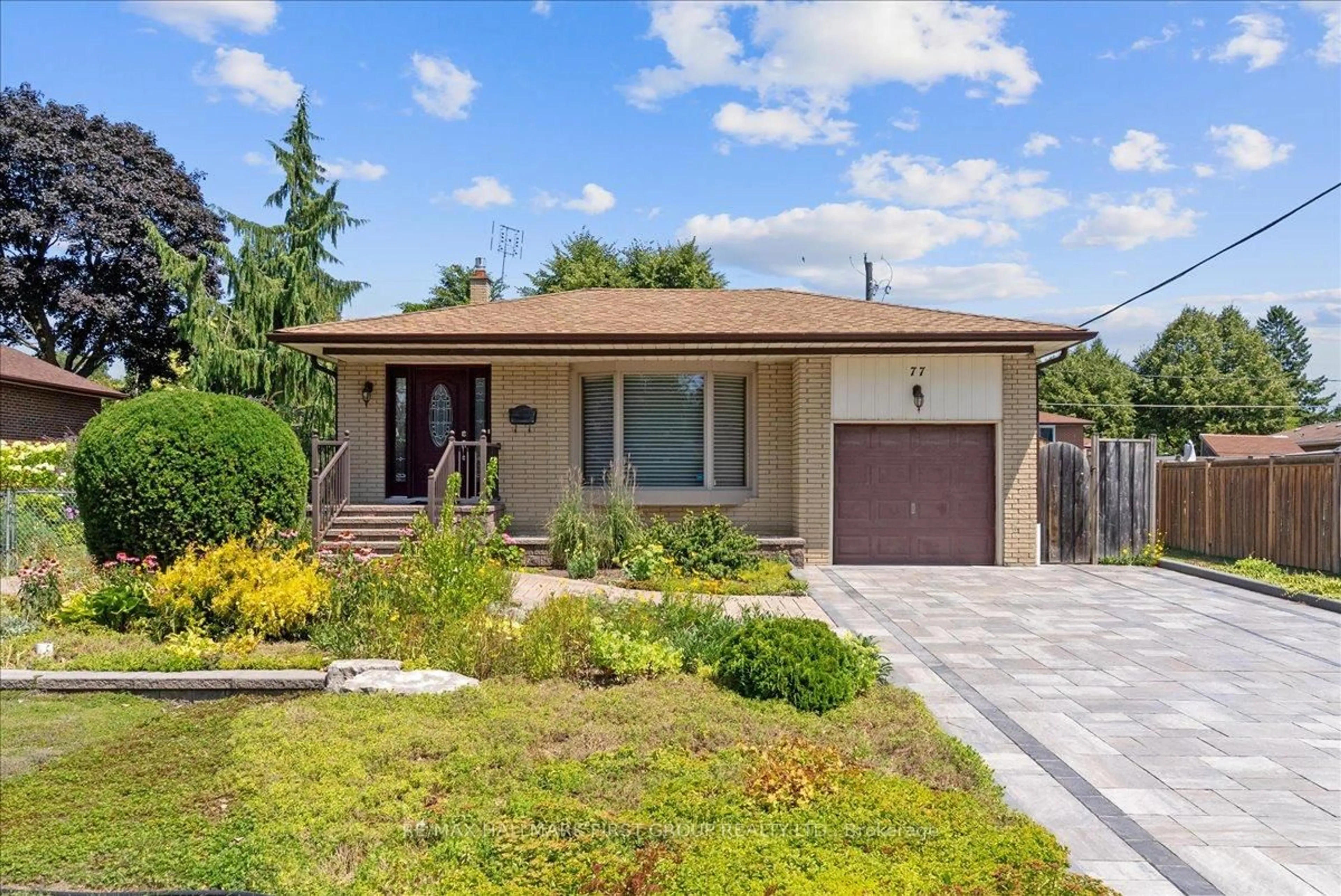Home with vinyl exterior material, street for 77 Hills Rd, Ajax Ontario L1S 2W5