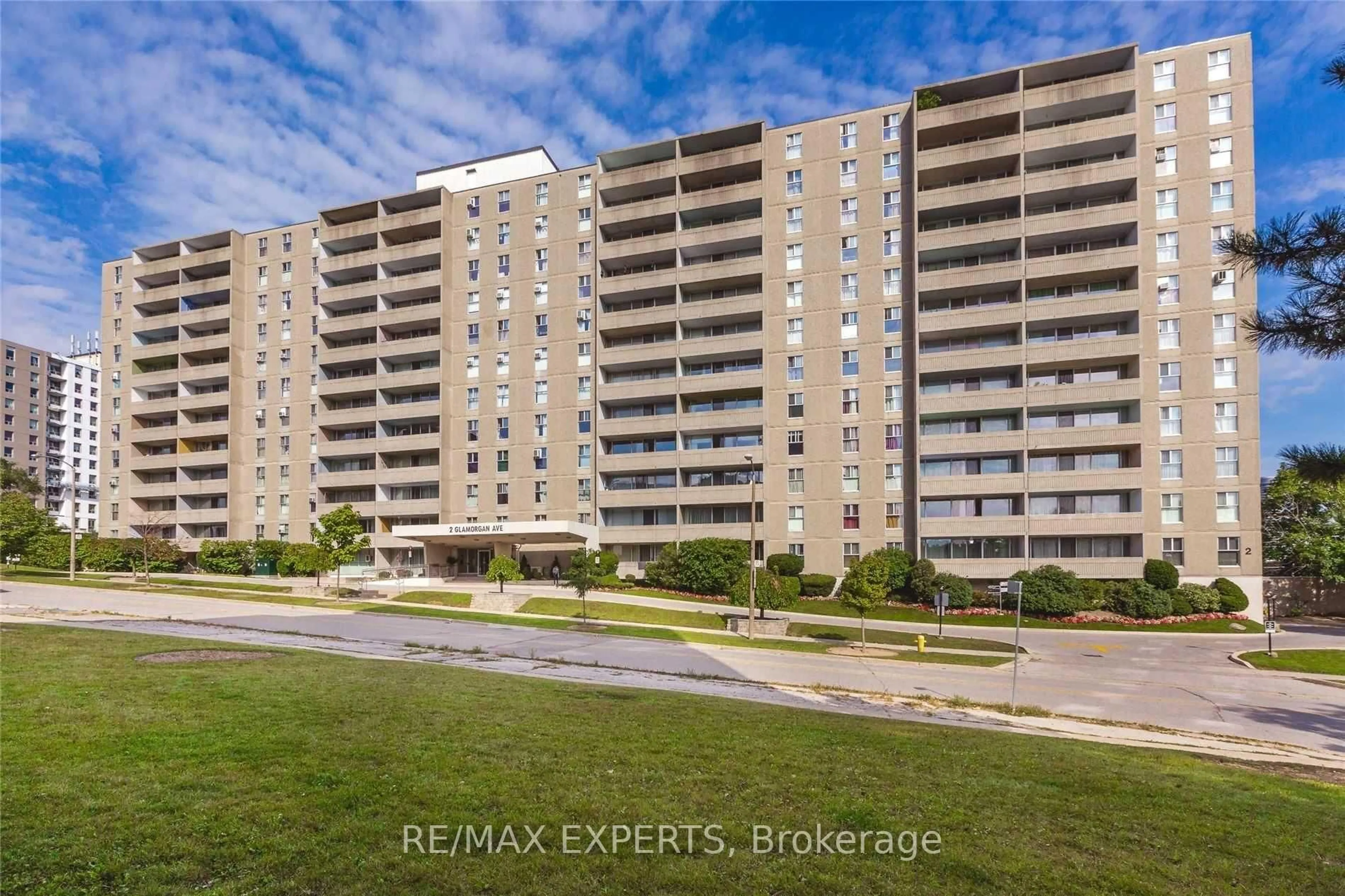 A pic from outside/outdoor area/front of a property/back of a property/a pic from drone, unknown for 2 Glamorgan Ave #306, Toronto Ontario M1P 2M8