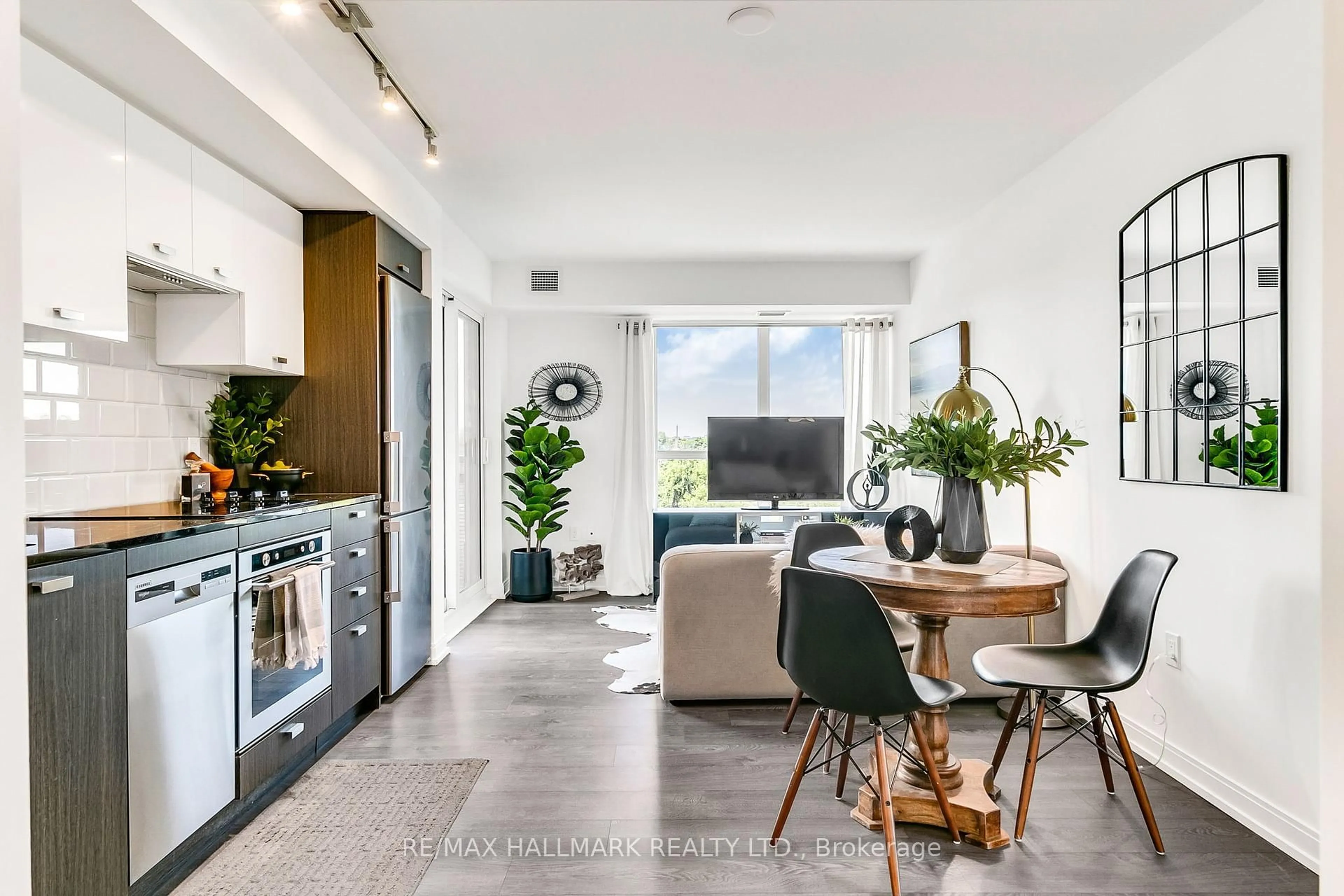 Unknown for 275 Village Green Sq #522, Toronto Ontario M1S 0L8