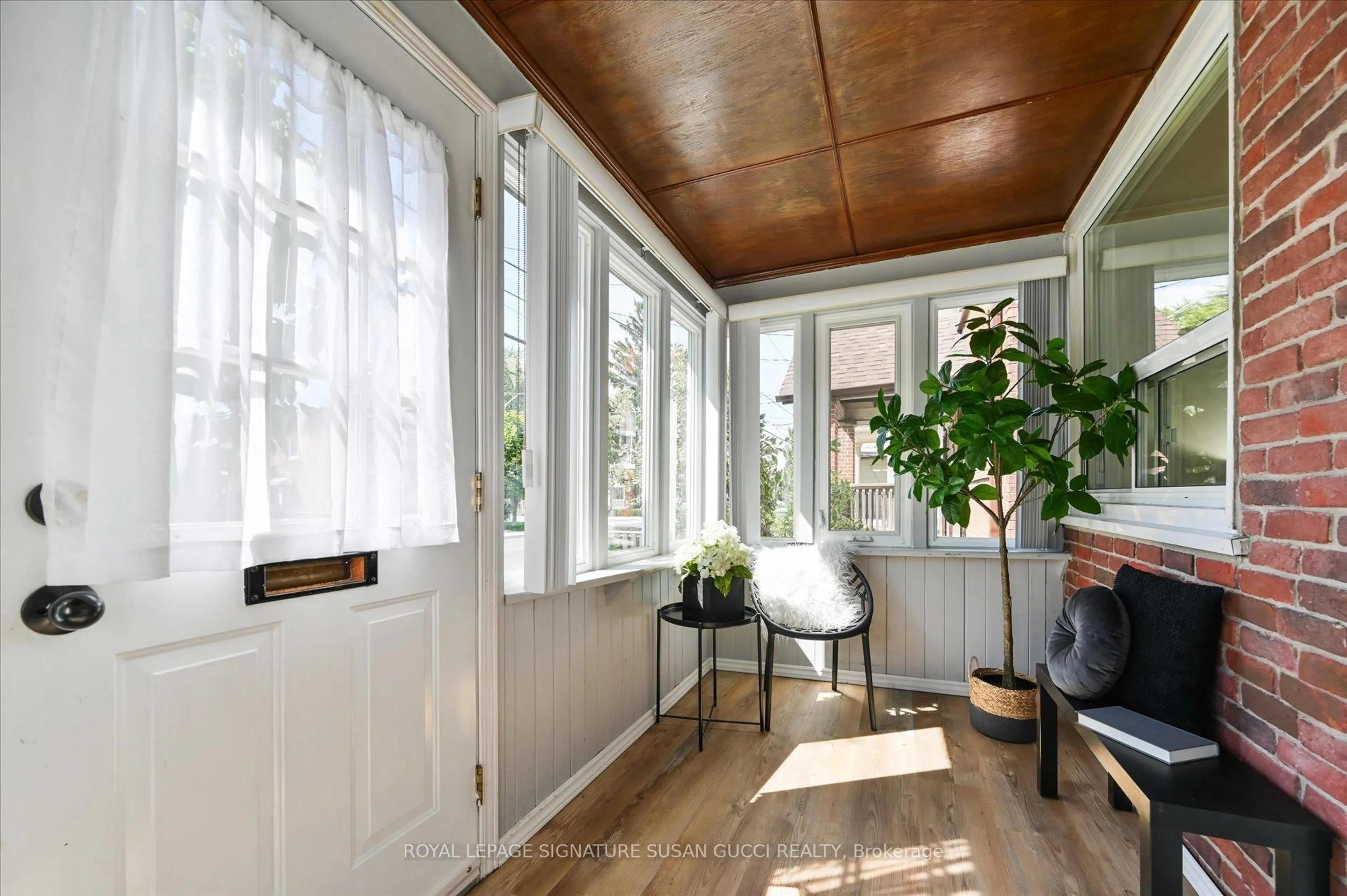 Indoor entryway for 281 Westlake Ave, Toronto Ontario M4C 4T7