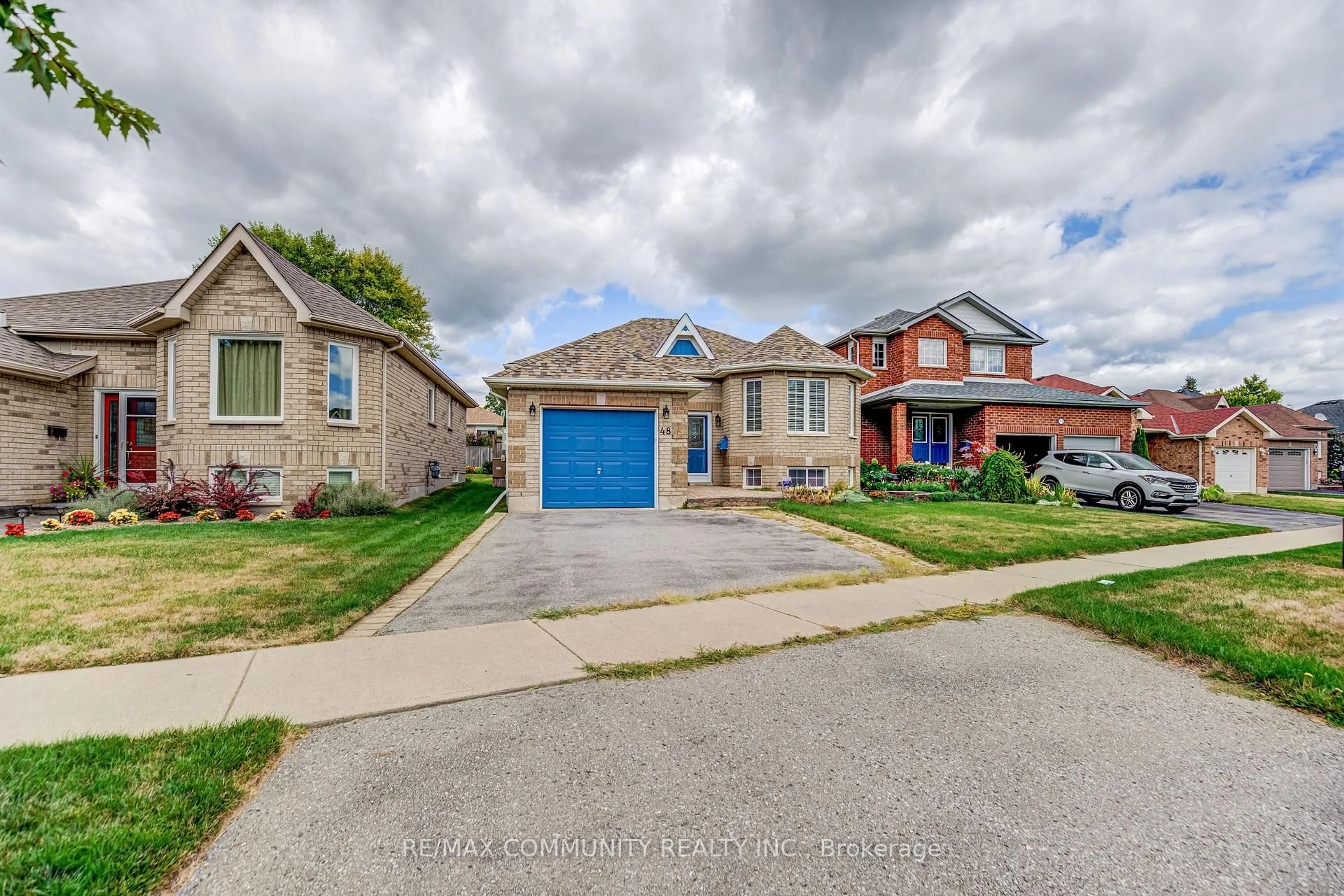 Home with brick exterior material, street for 48 Bloom Ave, Clarington Ontario L1B 1N6