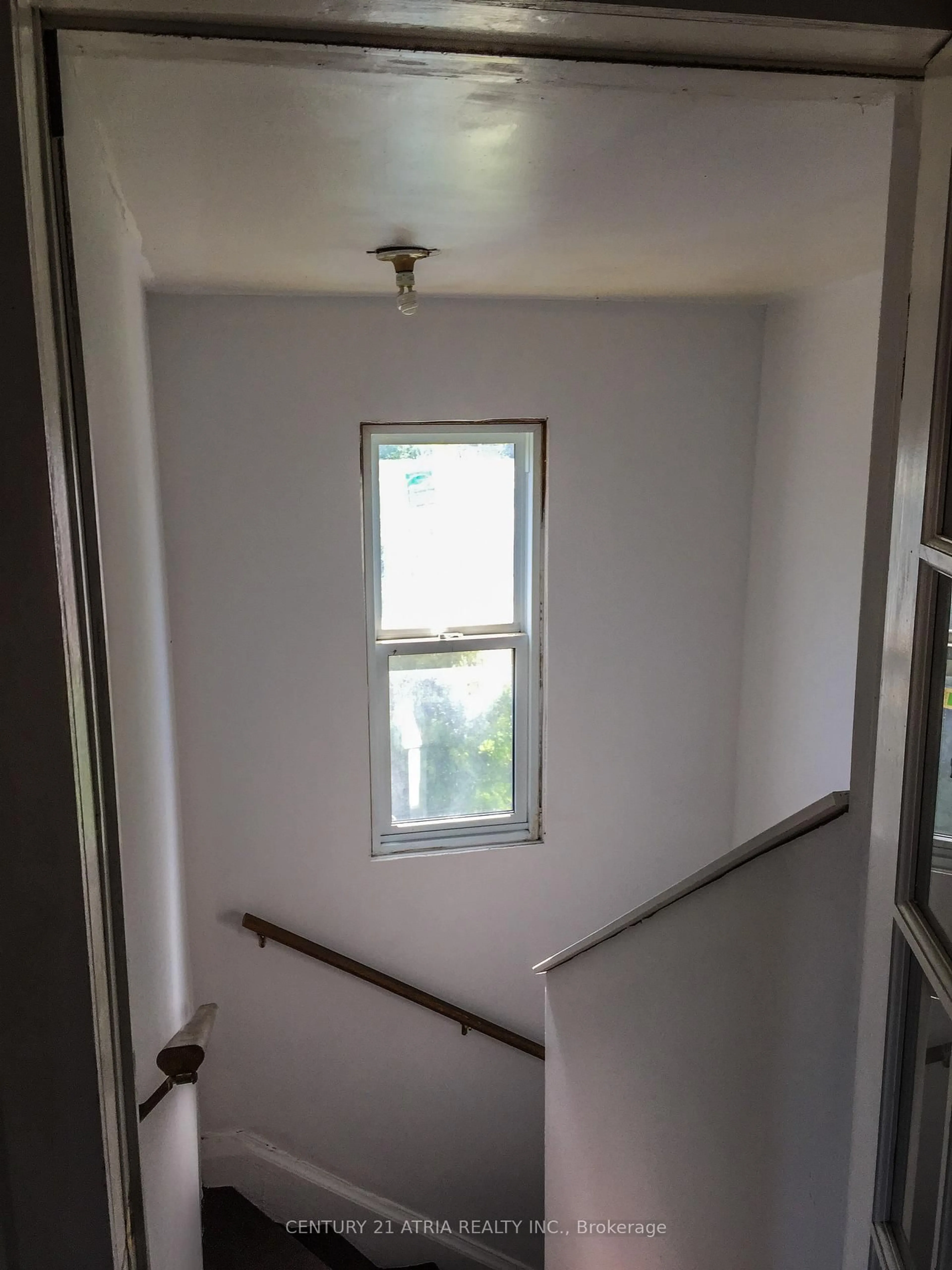 A pic of a room for 41 Bloor St, Oshawa Ontario L1H 3L9