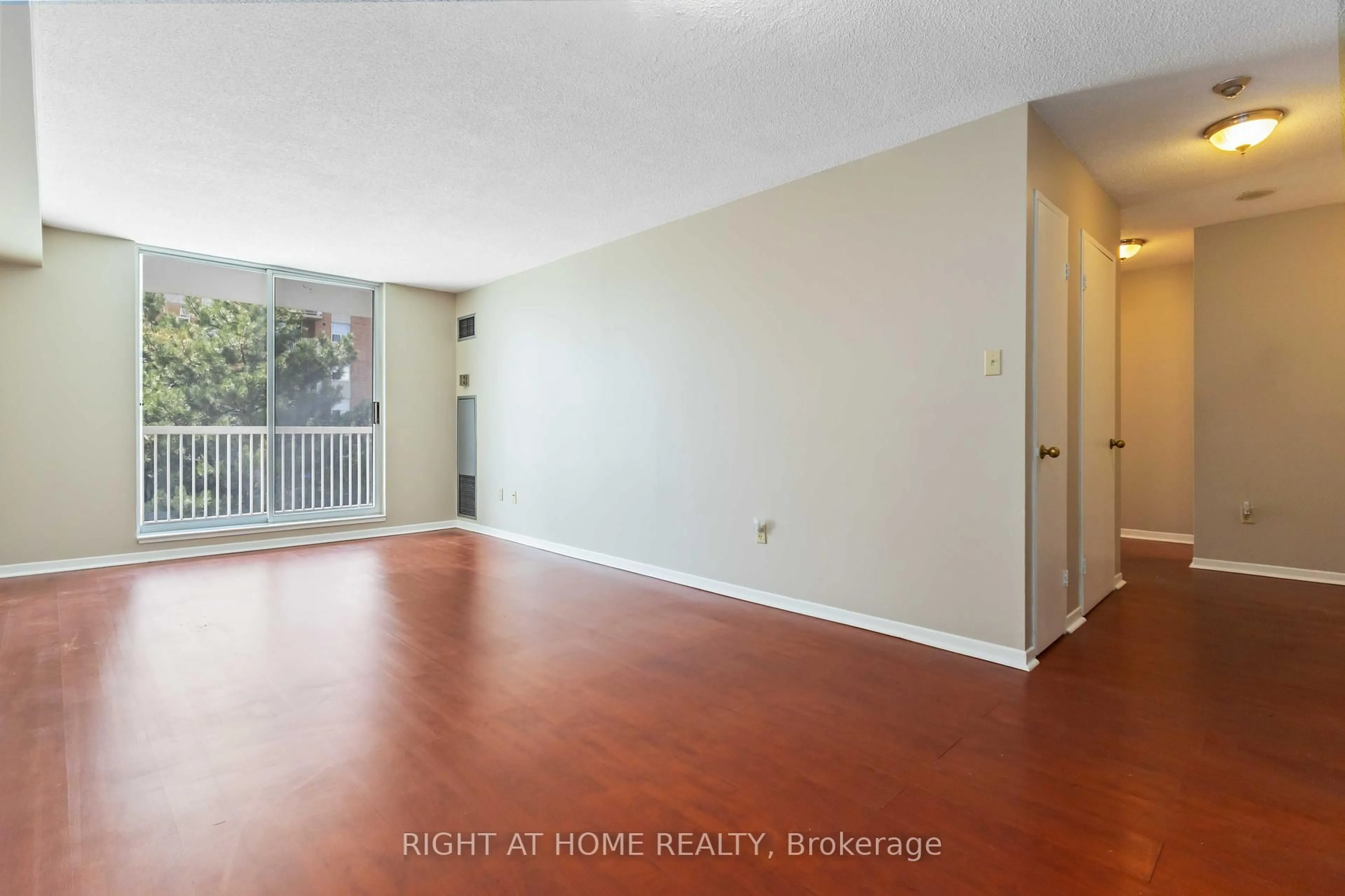 Unknown for 15 Sewells Rd #401, Toronto Ontario M1B 3V7