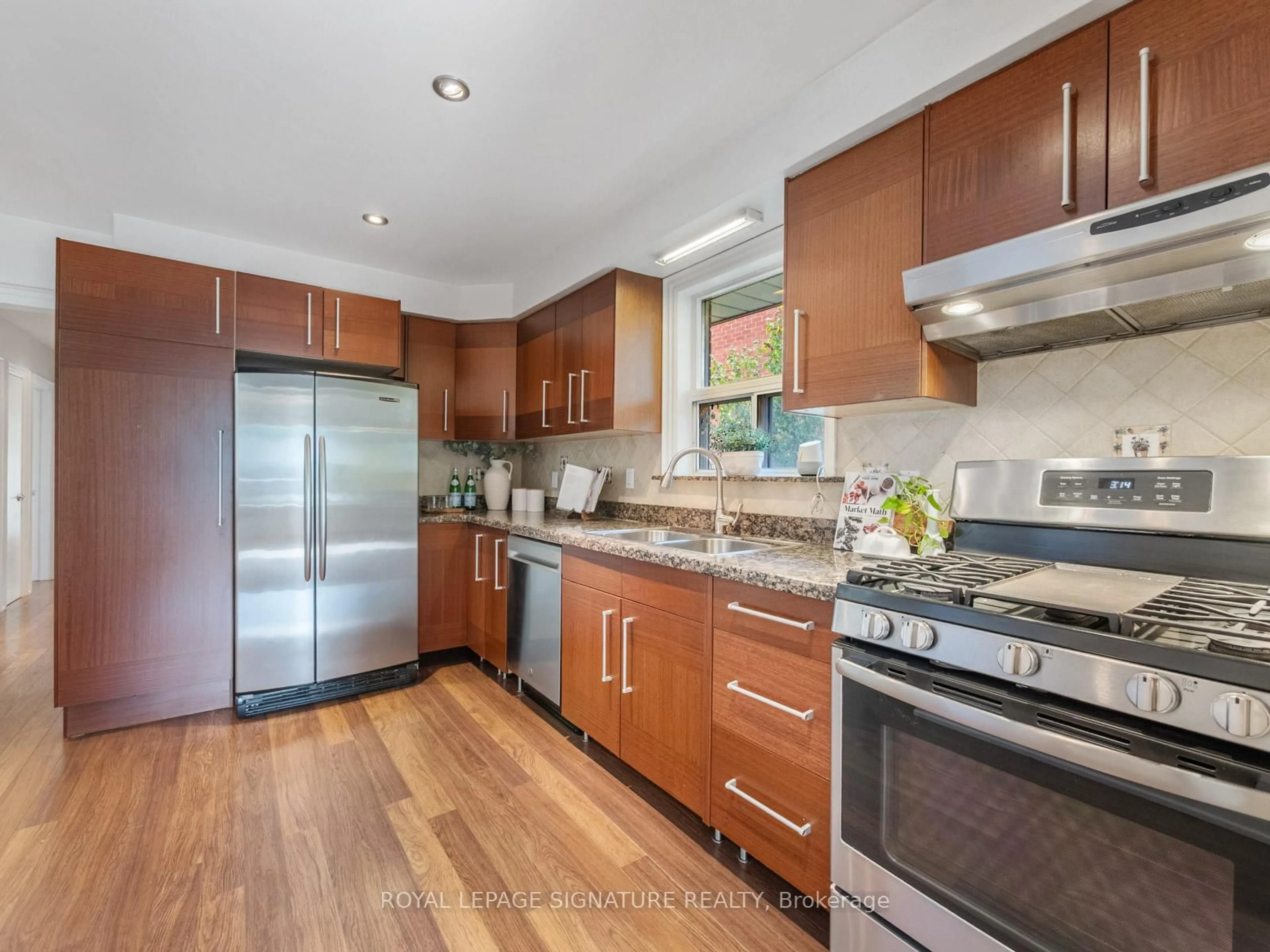 Unknown for 27 Watson St, Toronto Ontario M1C 1E2