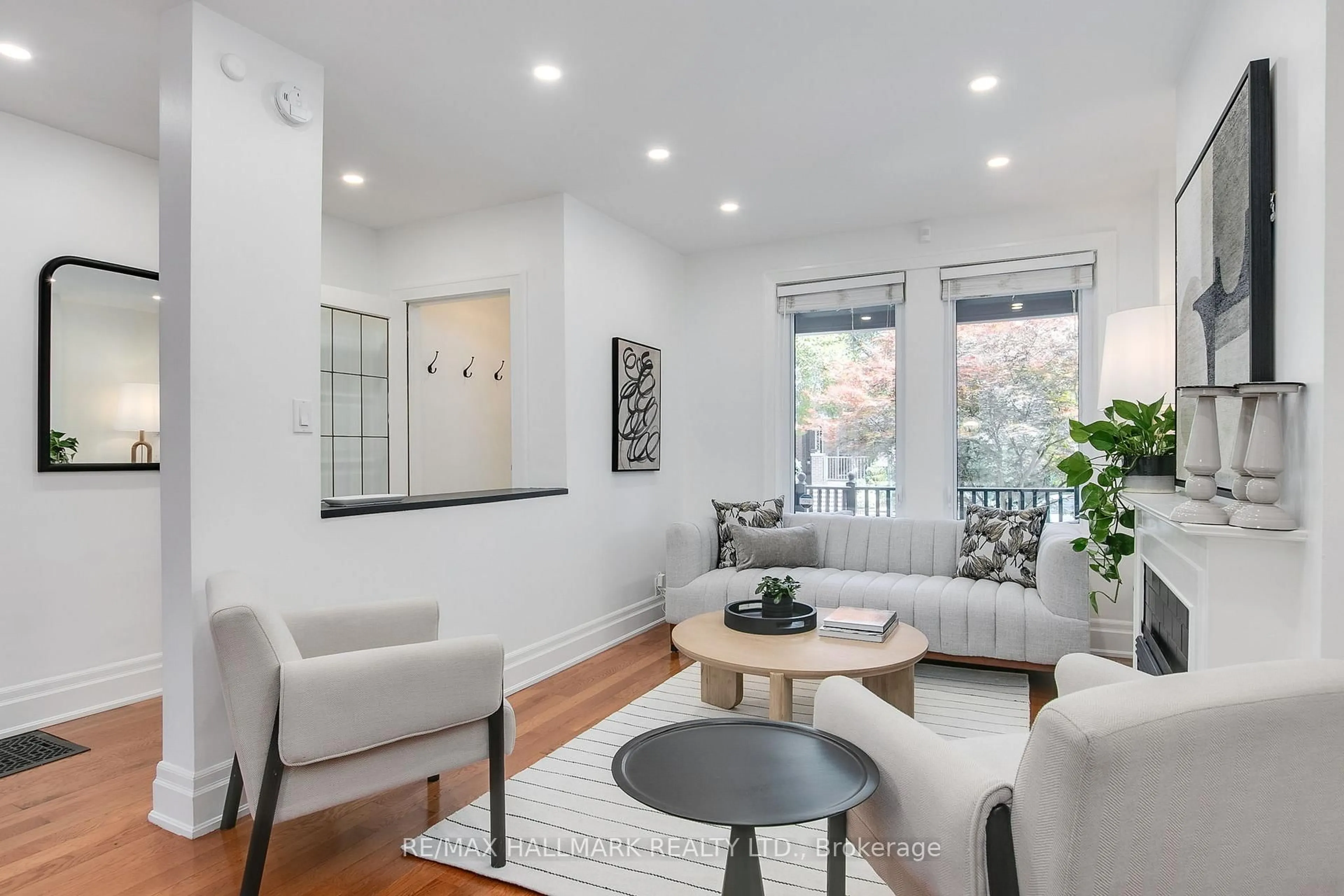 Living room with furniture, unknown for 144 Langford Ave, Toronto Ontario M4J 3E3