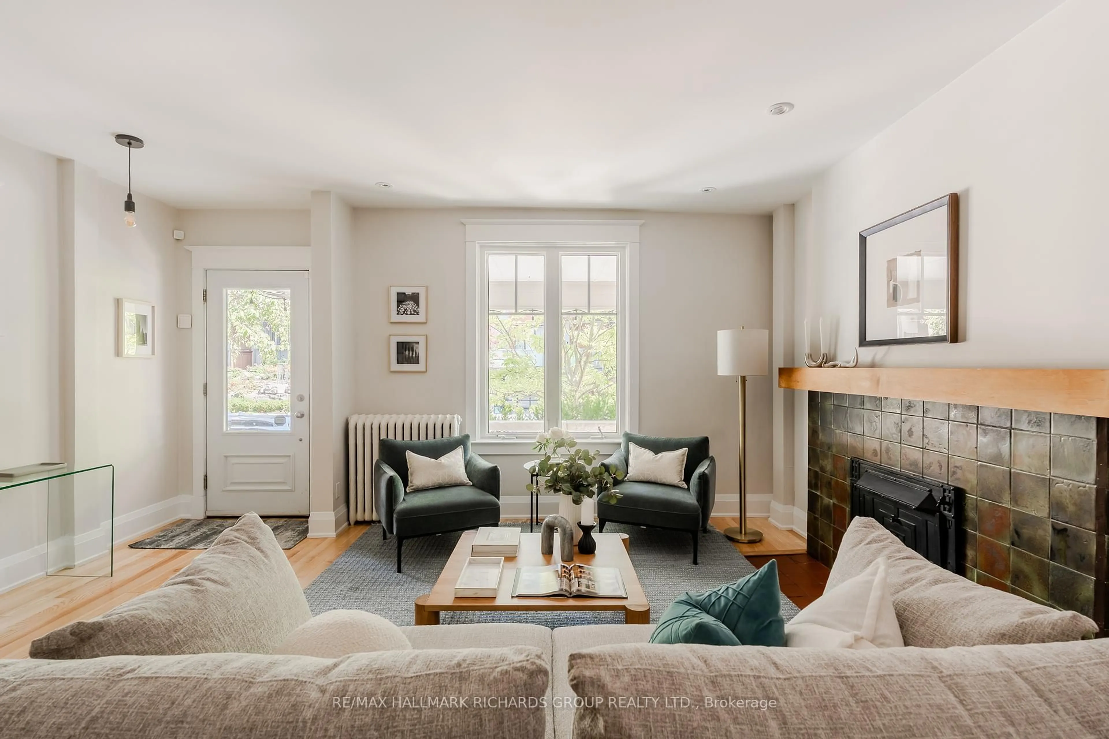 Living room with furniture, unknown for 78 Wheeler Ave, Toronto Ontario M4L 3V2