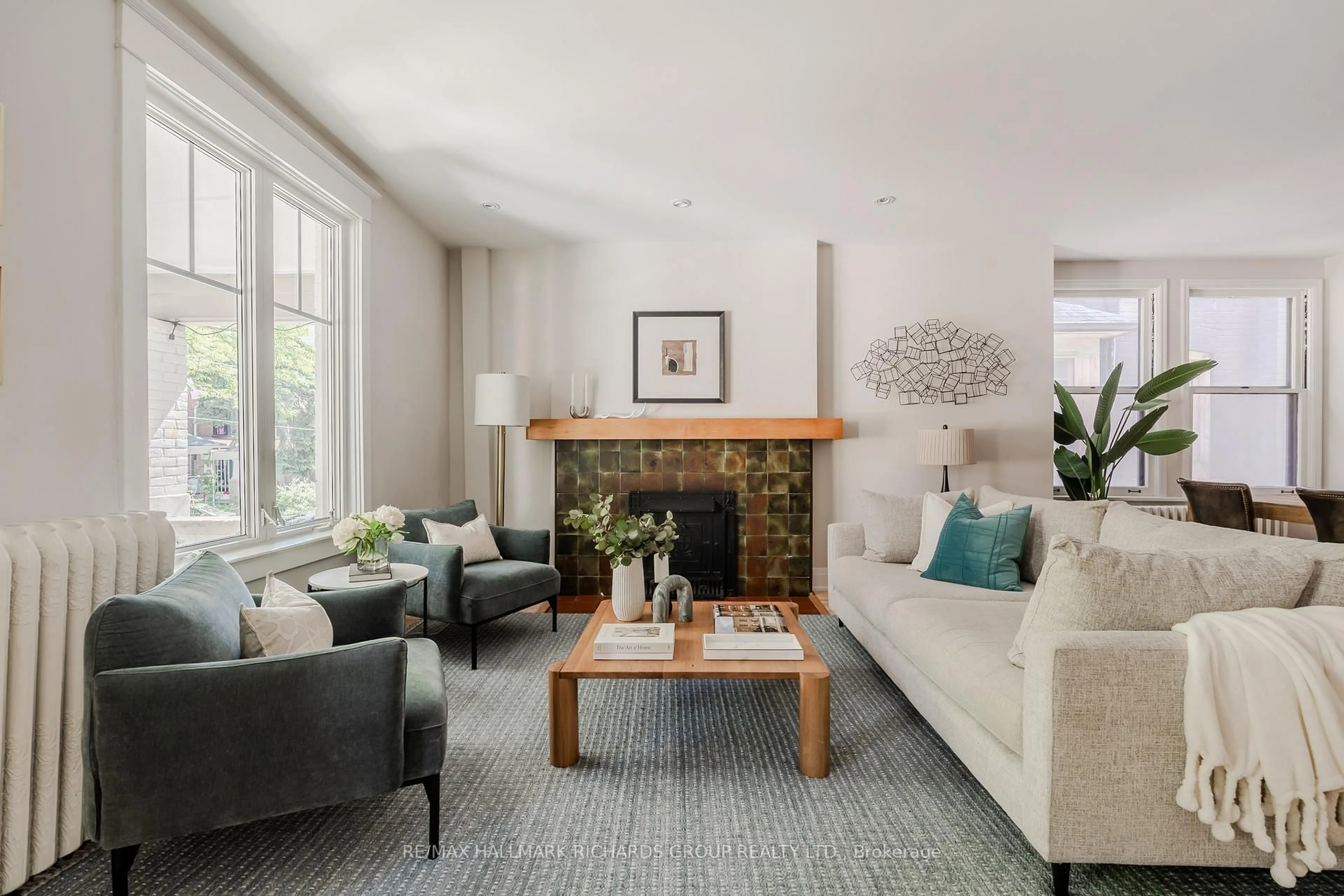 Living room with furniture, unknown for 78 Wheeler Ave, Toronto Ontario M4L 3V2