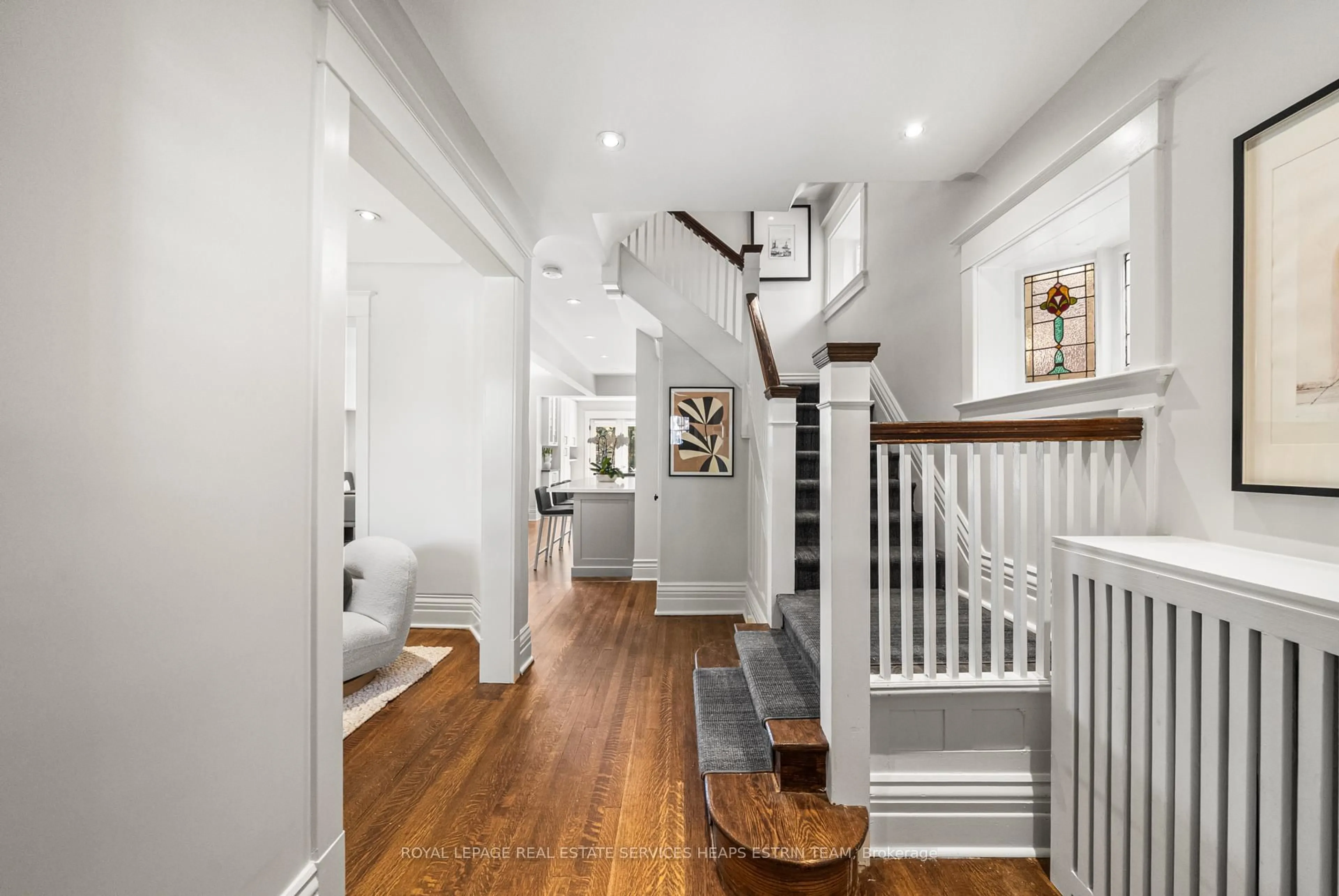Indoor entryway for 3 Hurndale Ave, Toronto Ontario M4K 1R4