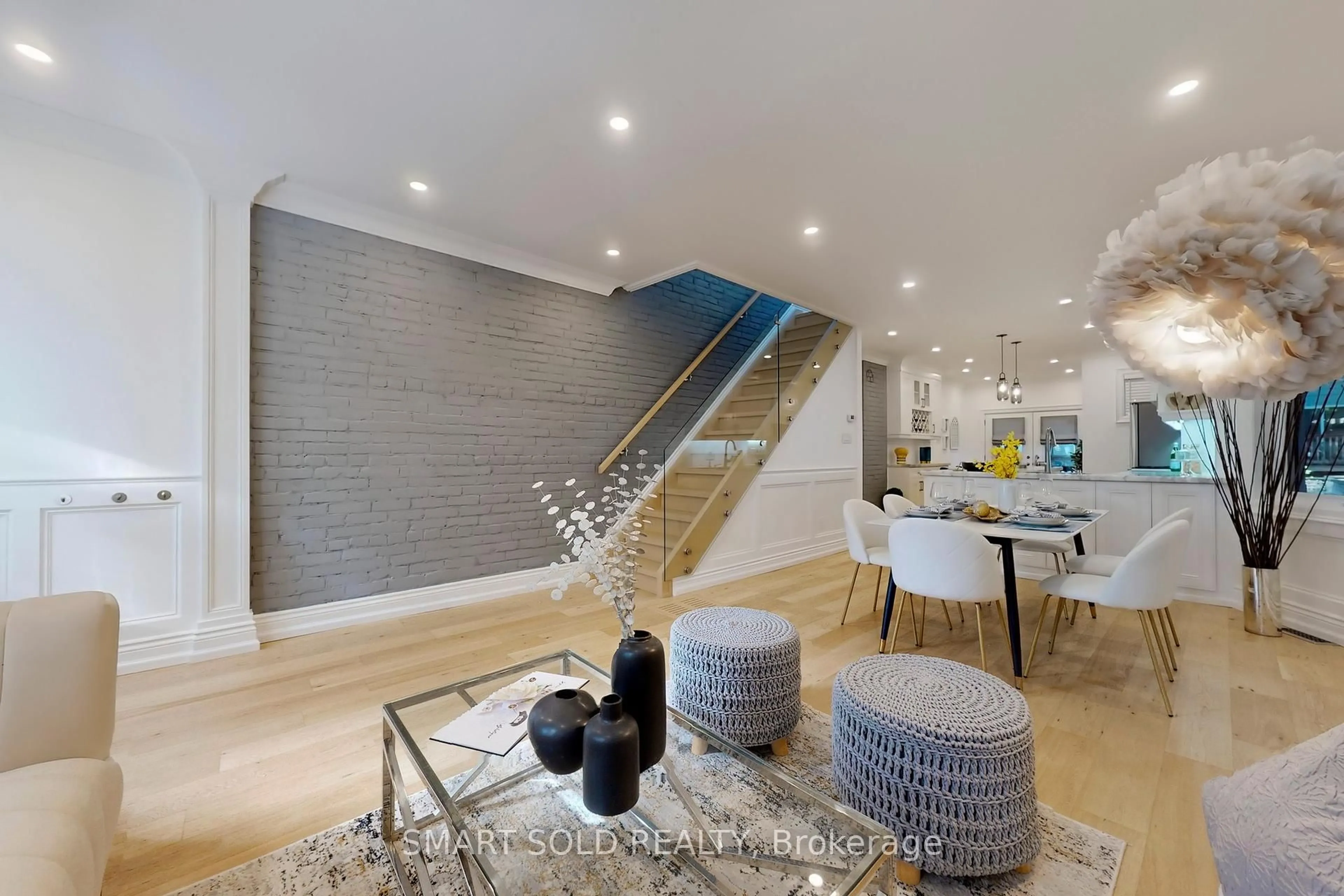 Unknown for 58 Coady Ave, Toronto Ontario M4M 2Y8