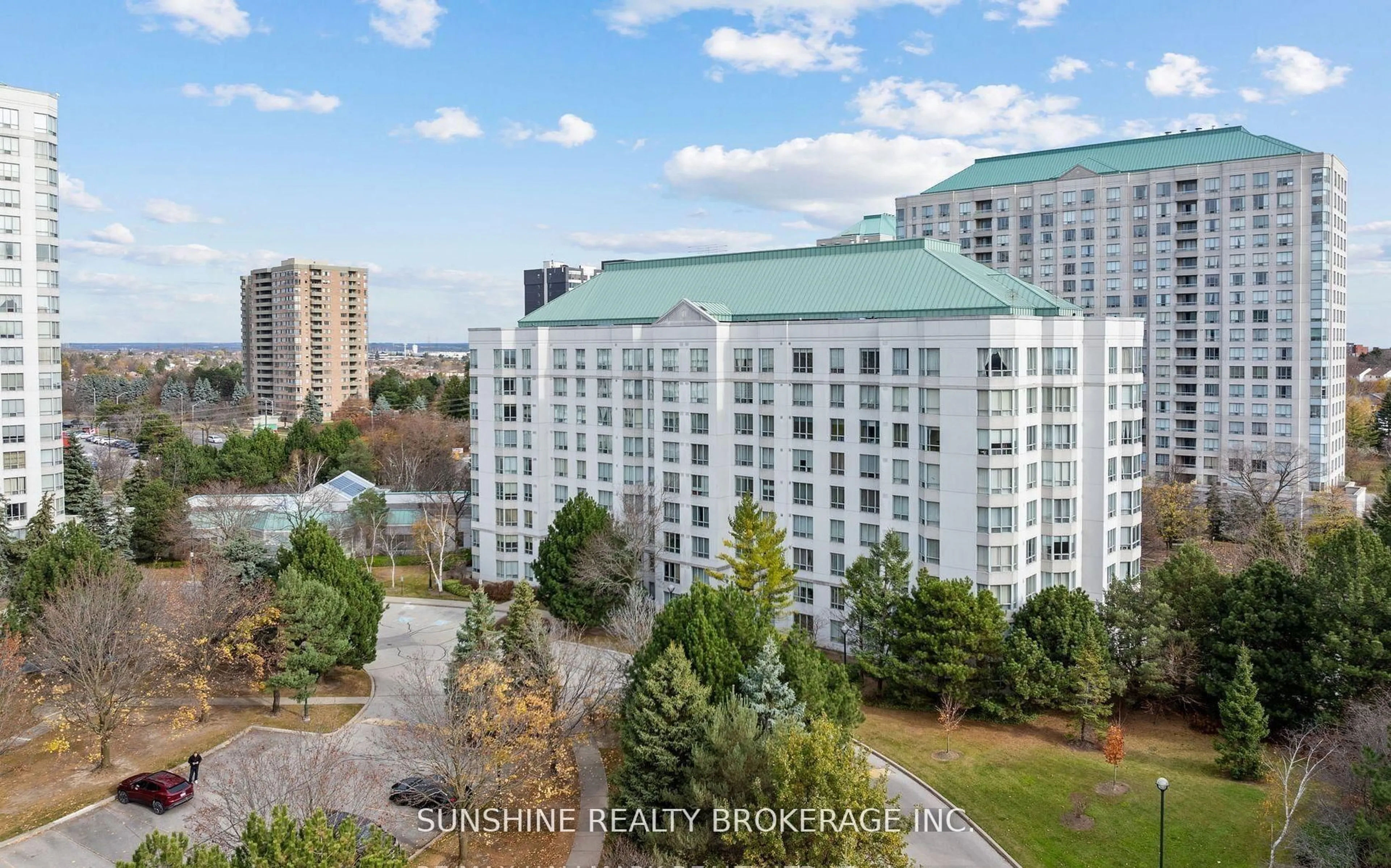 A pic from outside/outdoor area/front of a property/back of a property/a pic from drone, city buildings view from balcony for 2628 Mccowan Rd #509, Toronto Ontario M1S 5J8