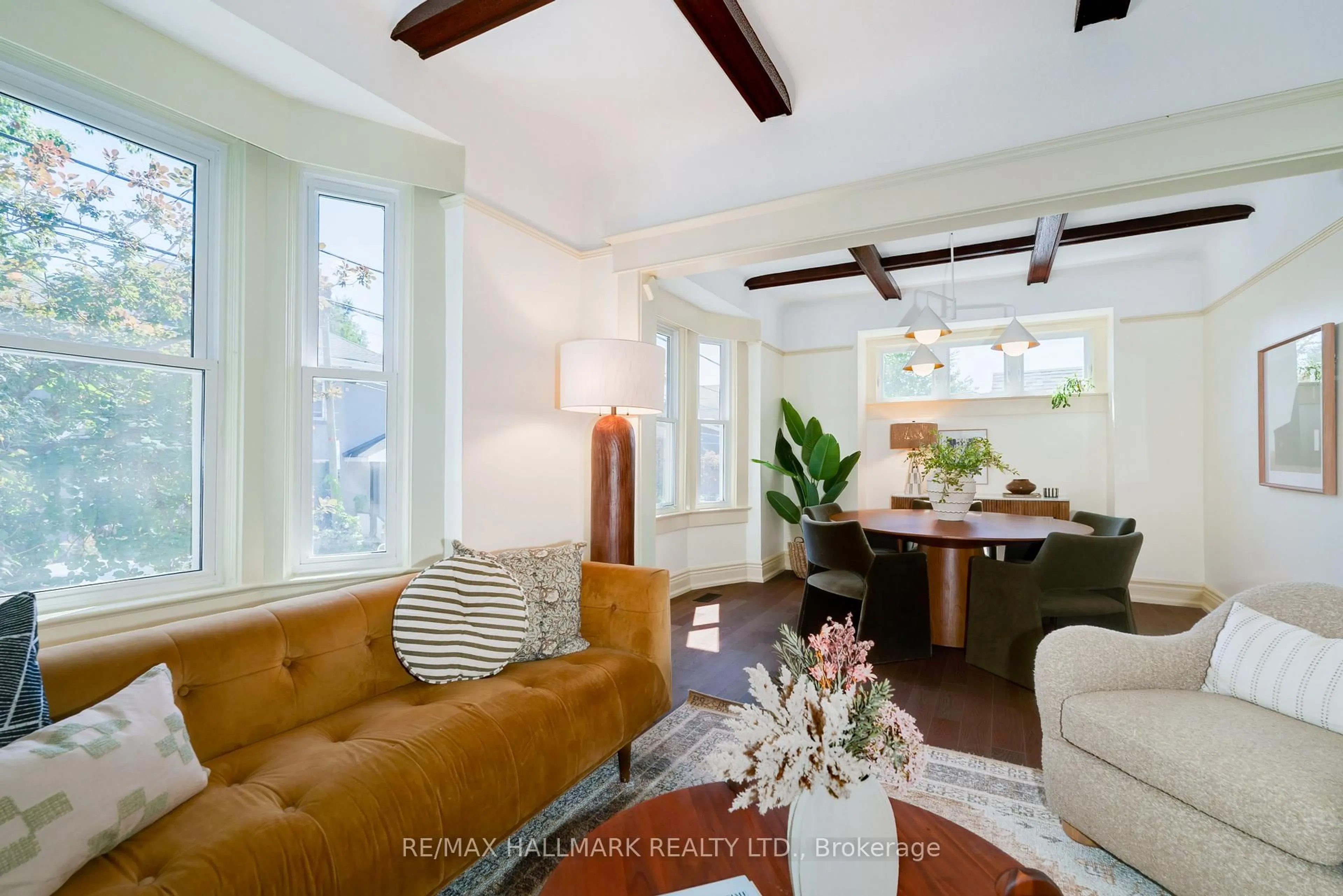 Living room with furniture, unknown for 16 Haig Ave, Toronto Ontario M1N 2W1