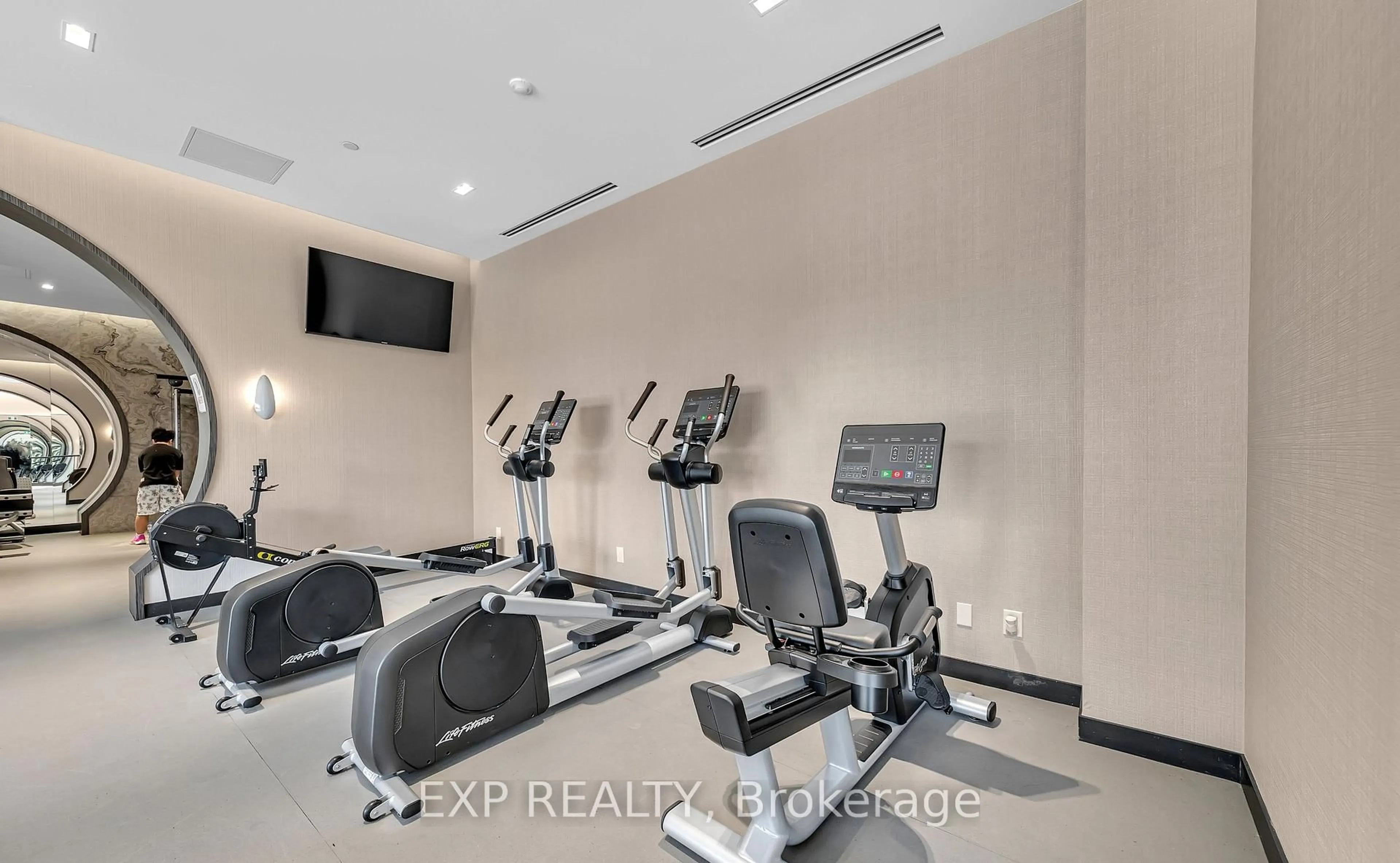 Gym or fitness room for 2033 Kennedy Rd #1901, Toronto Ontario M1T 0B9