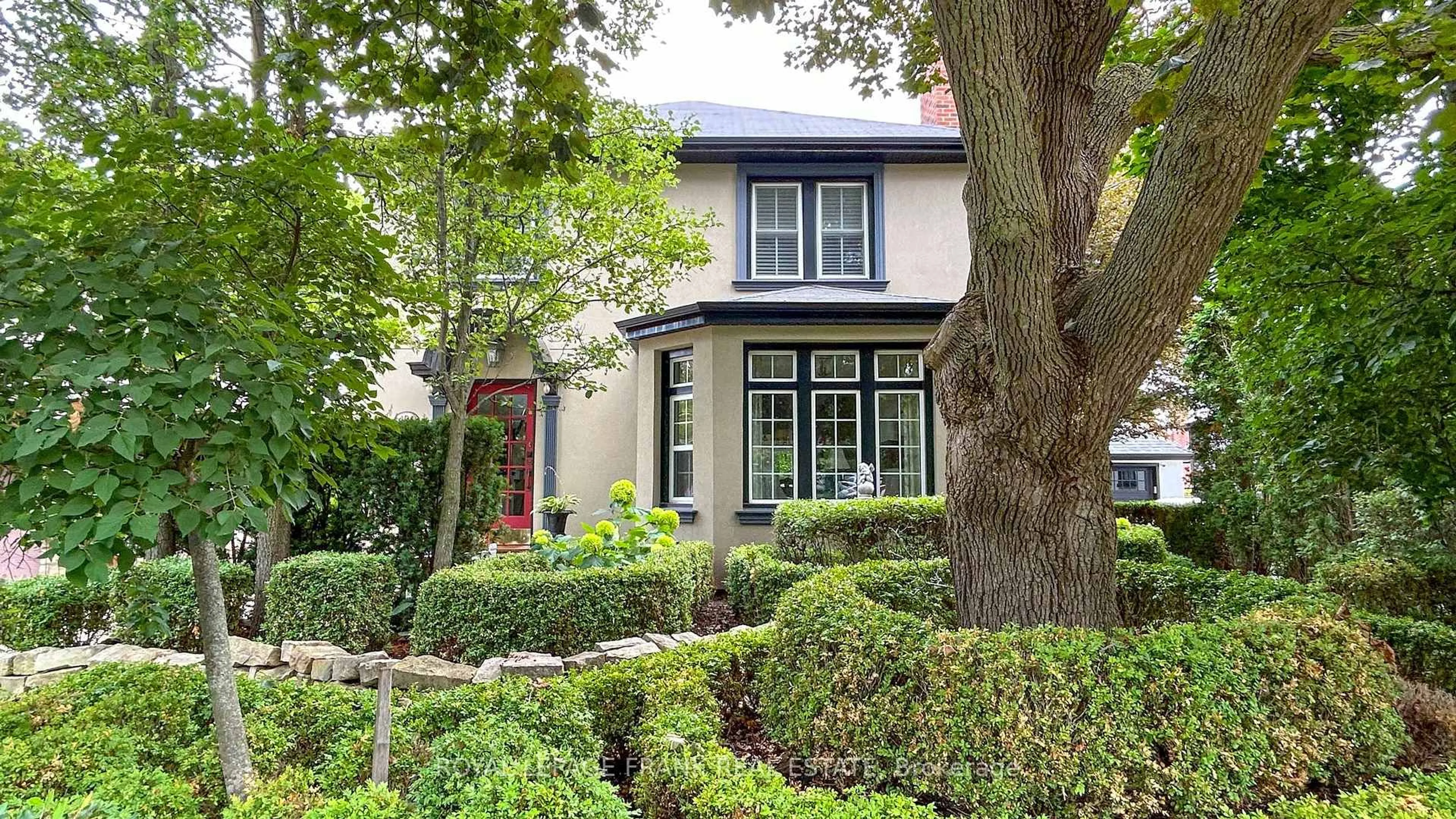 Home with brick exterior material, street for 421 Mary St, Oshawa Ontario L1G 5E2