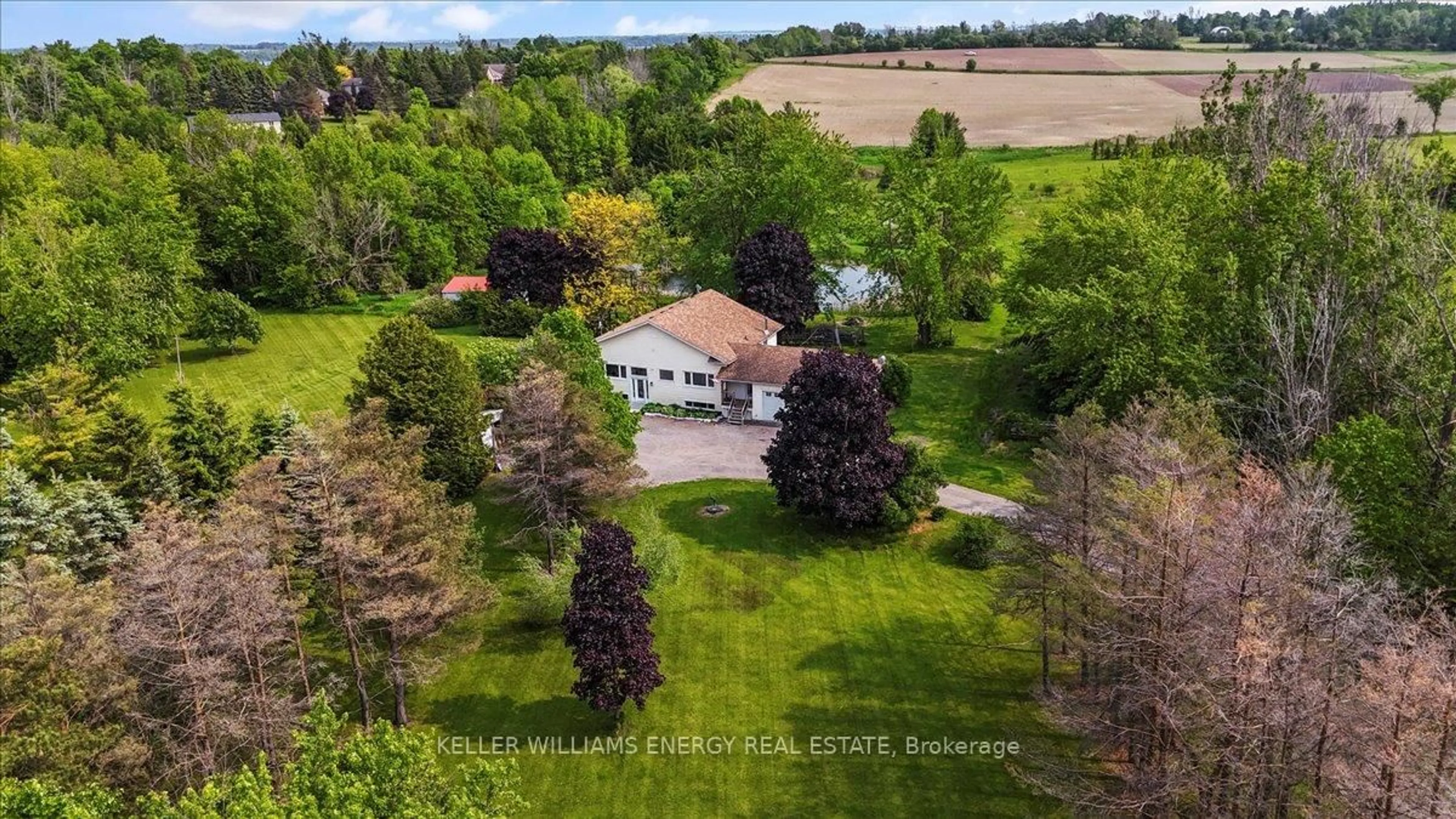 A pic from outside/outdoor area/front of a property/back of a property/a pic from drone, unknown for 2370 Bruce Rd, Scugog Ontario L0C 1G0