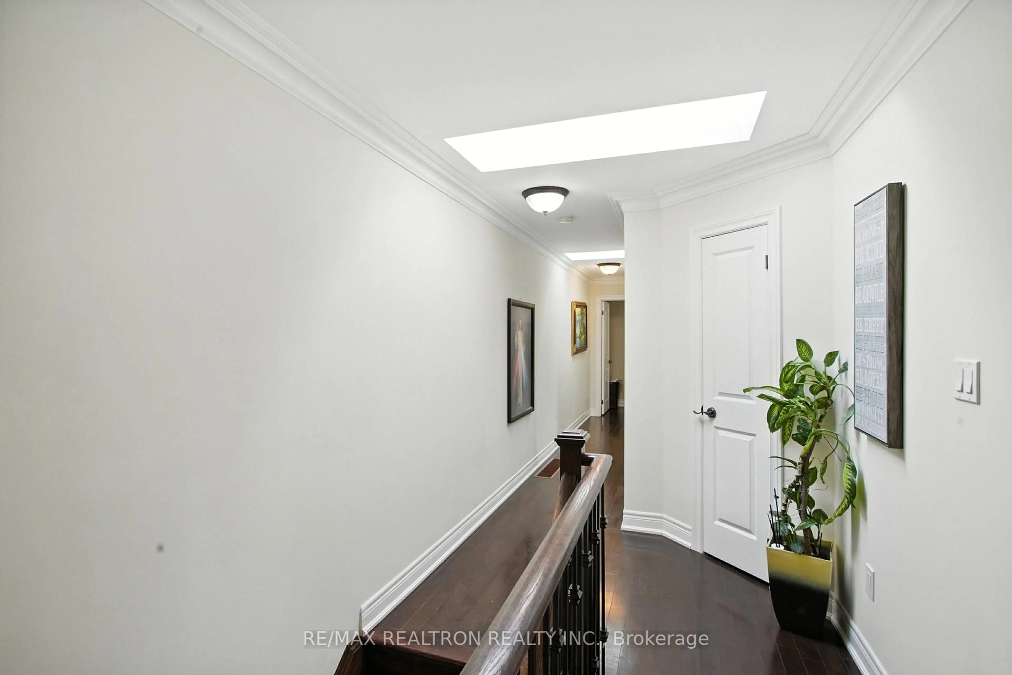 Unknown for 21A Claremore Ave, Toronto Ontario M1N 3R7