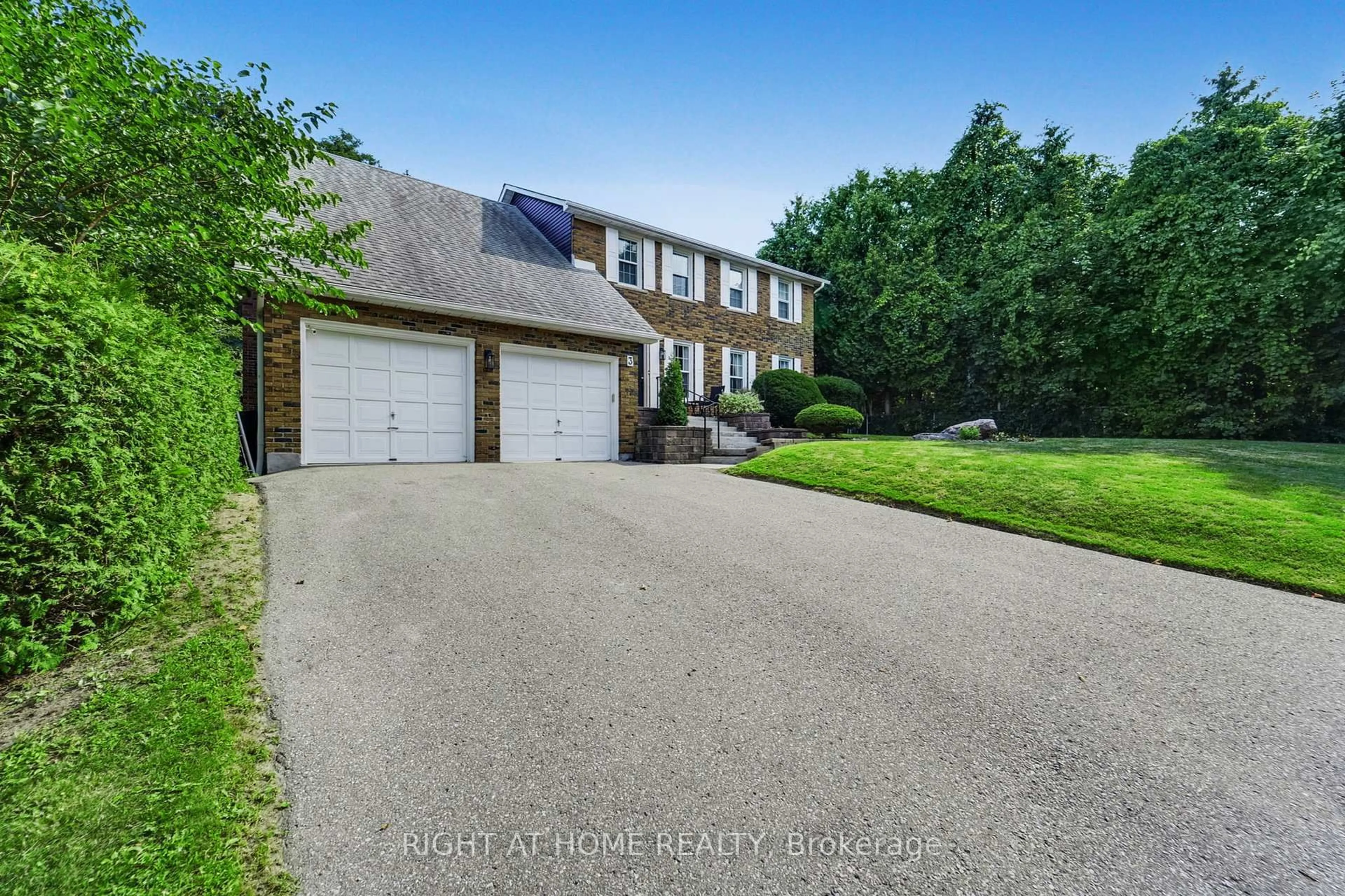 A pic from outside/outdoor area/front of a property/back of a property/a pic from drone, street for 3 Jean Dempsey Gate, Toronto Ontario M1C 3C1