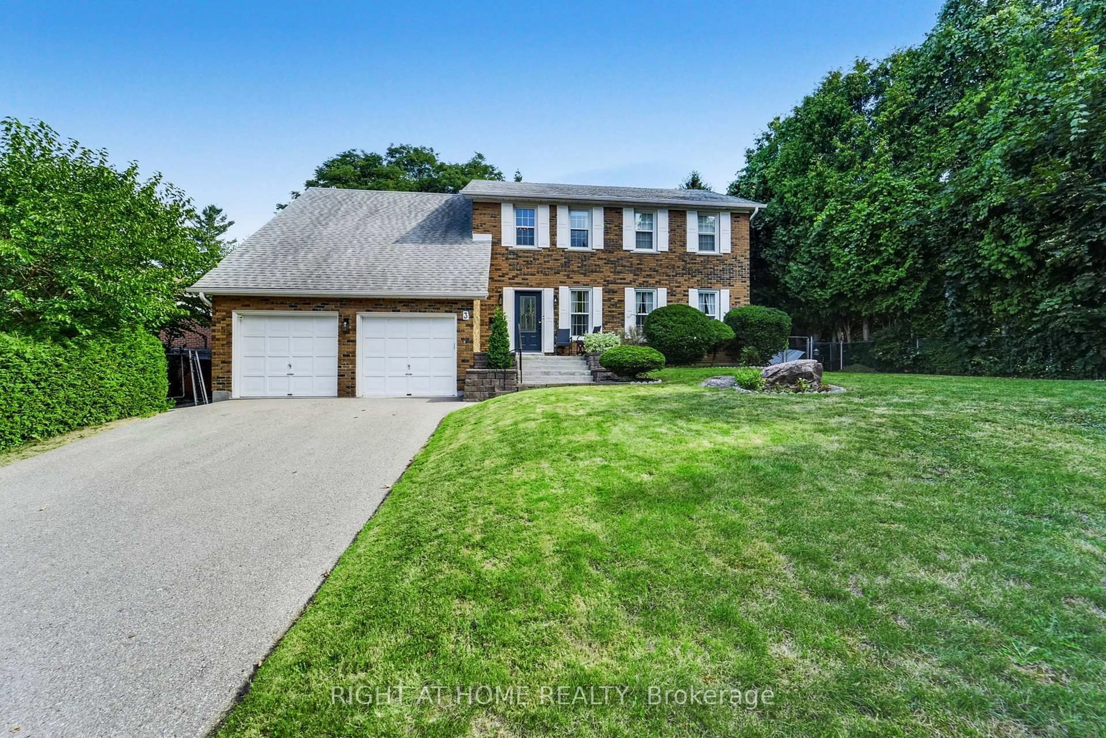 A pic from outside/outdoor area/front of a property/back of a property/a pic from drone, street for 3 Jean Dempsey Gate, Toronto Ontario M1C 3C1
