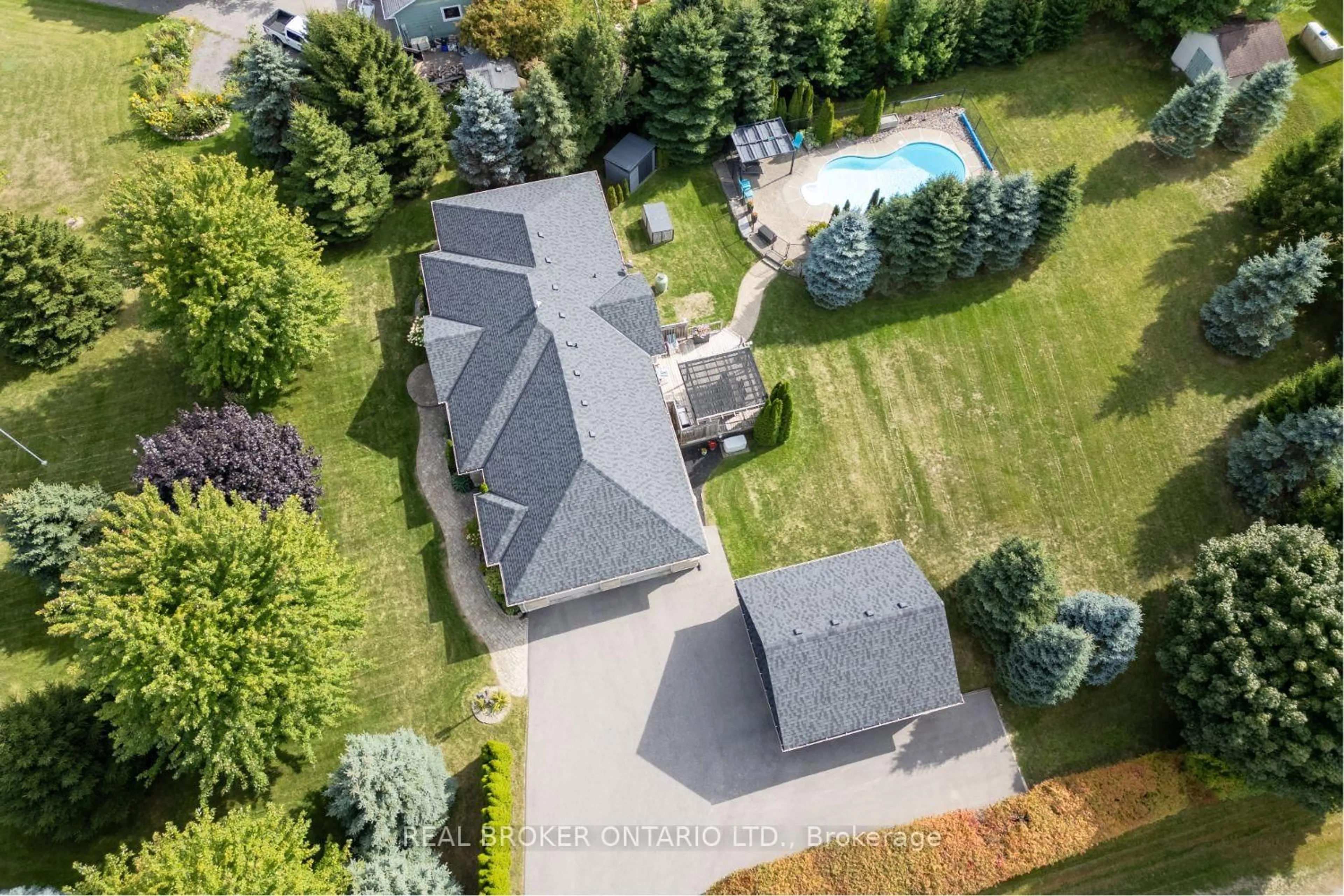 A pic from outside/outdoor area/front of a property/back of a property/a pic from drone, unknown for 8360 Old Scugog Rd, Clarington Ontario L0B 1J0