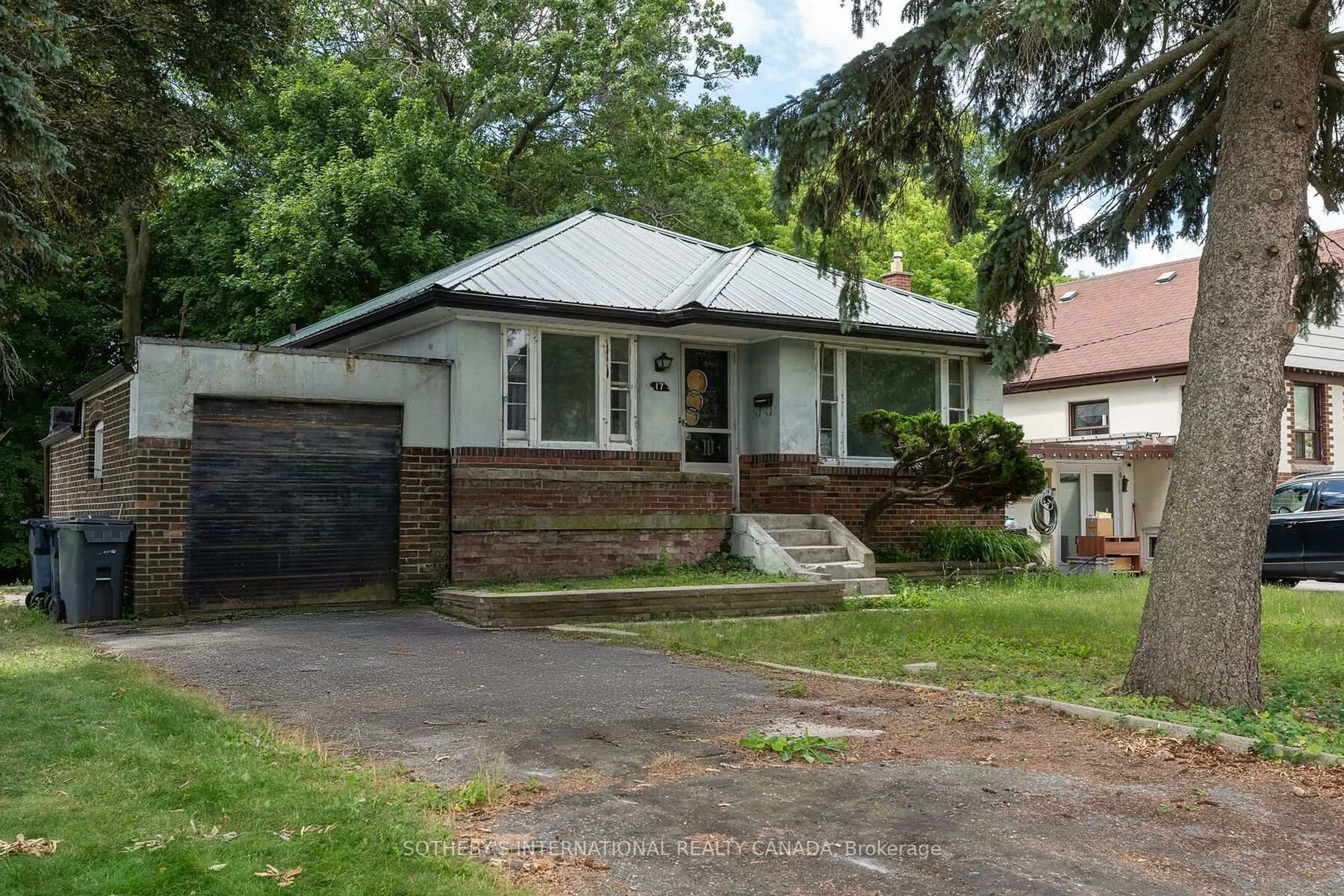 Home with brick exterior material, street for 17 Ayre Point Rd, Toronto Ontario M1M 1G4