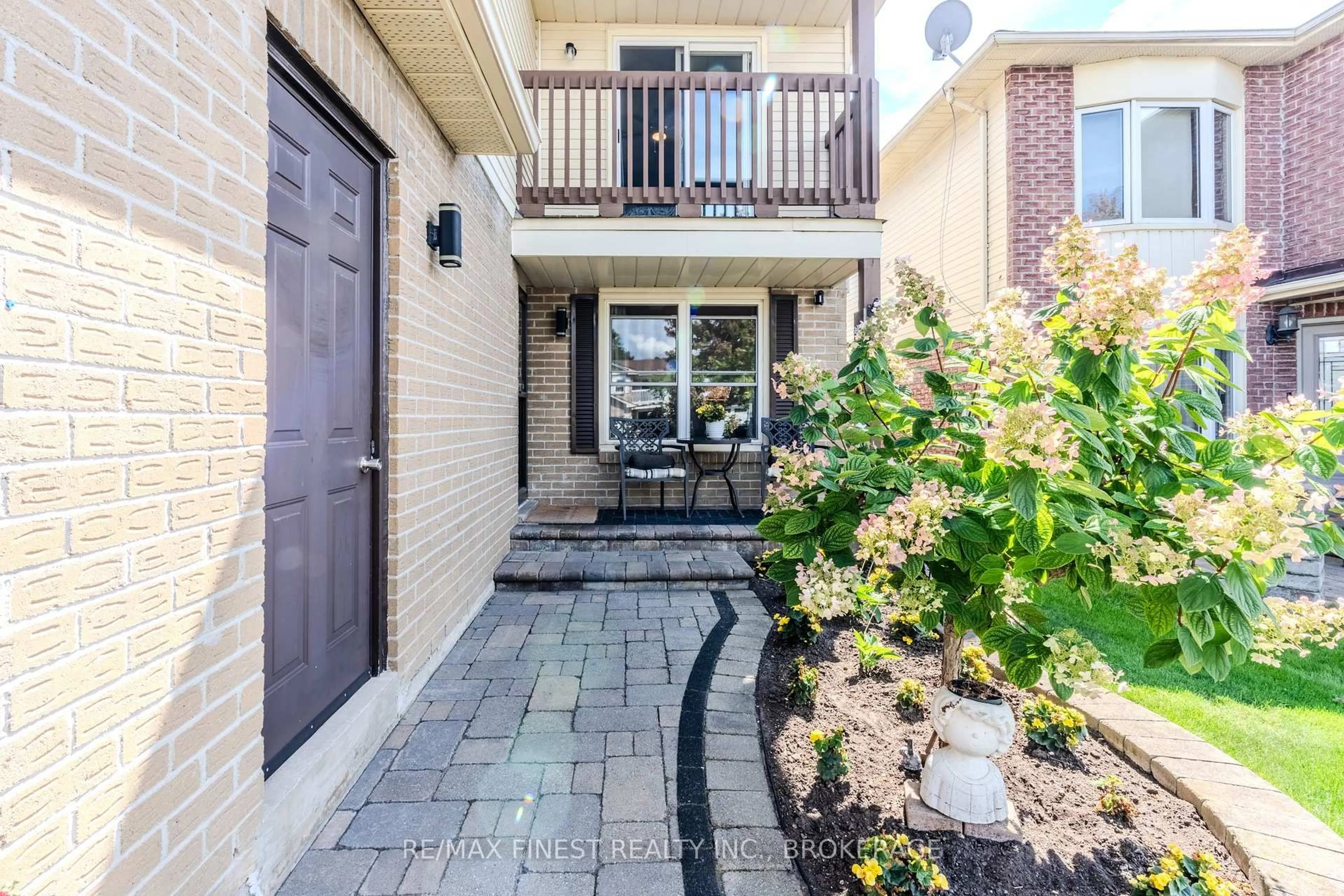Unknown for 128 Reed Dr, Ajax Ontario L1S 6V2