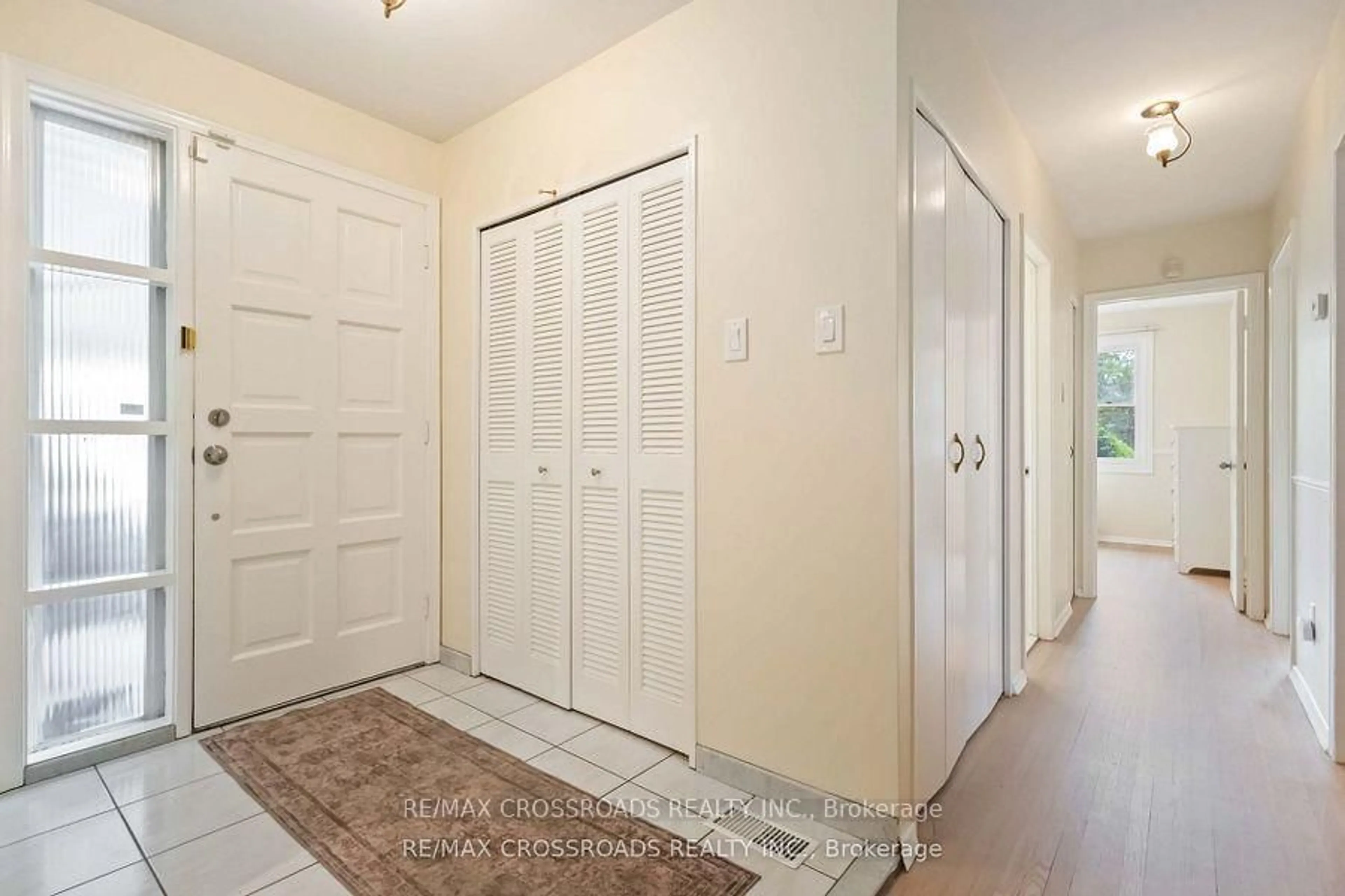Indoor entryway for 3 Bowater Dr, Toronto Ontario M1T 1T1