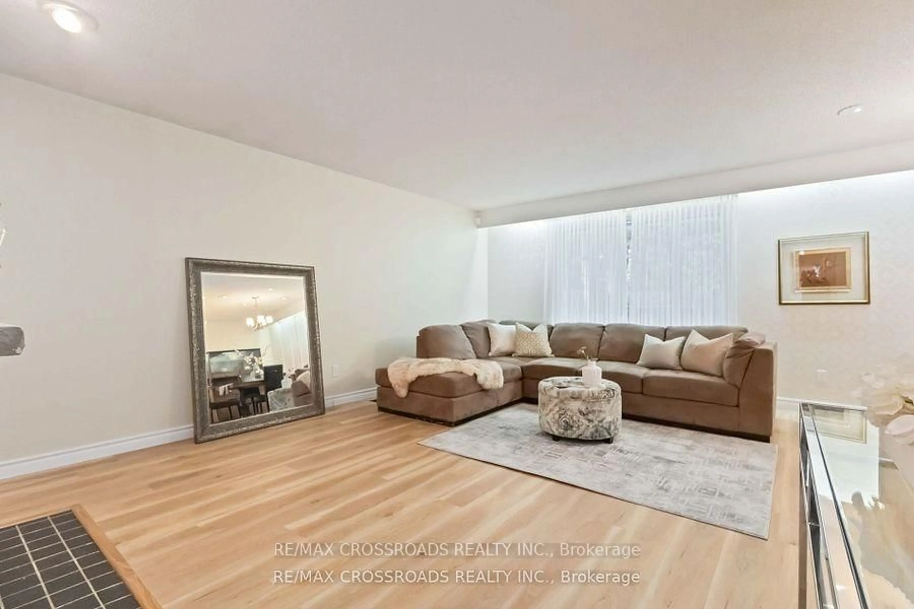 Living room with furniture, unknown for 3 Bowater Dr, Toronto Ontario M1T 1T1