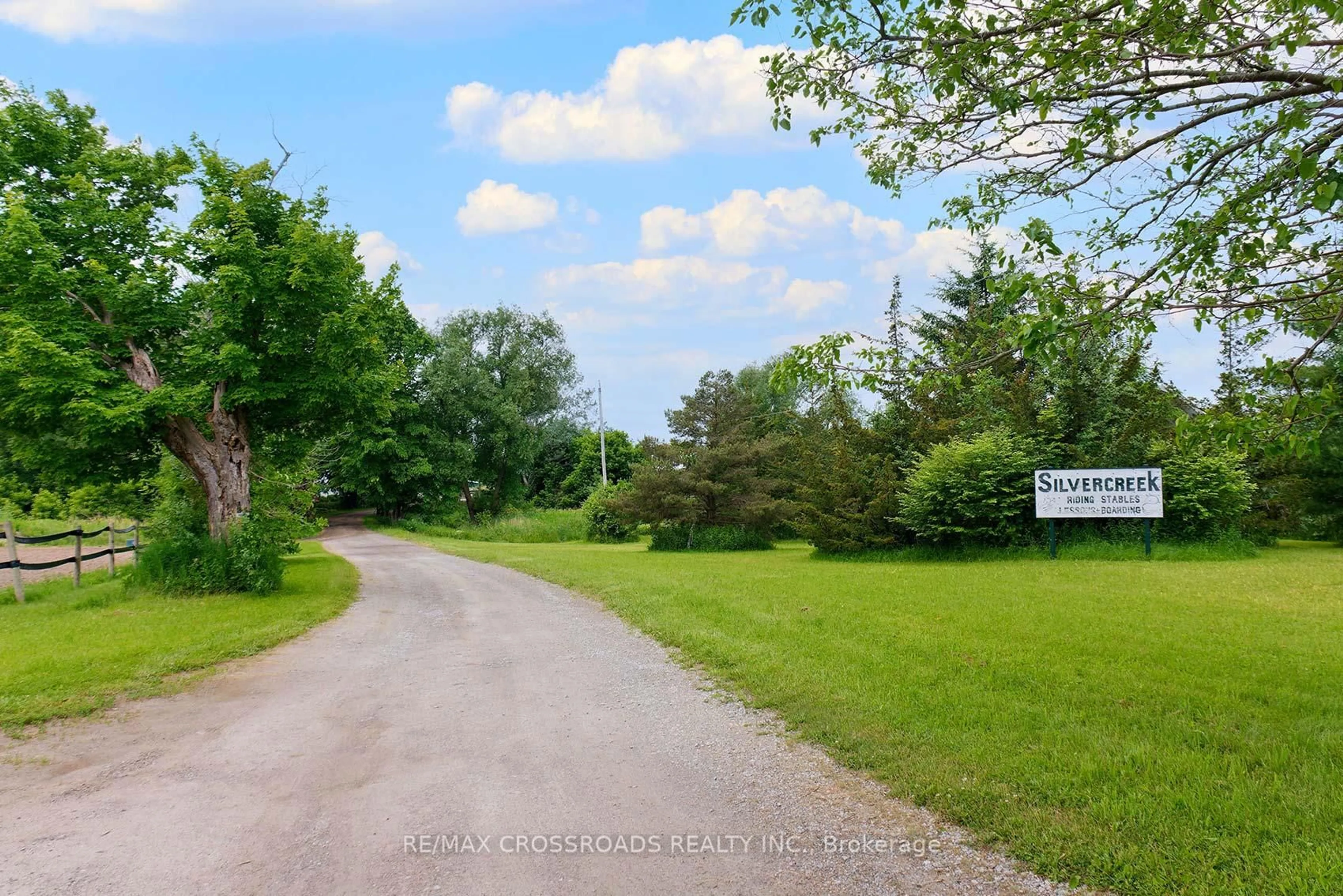 Unknown for 2300 Rosebank Rd, Pickering Ontario L1X 2R5