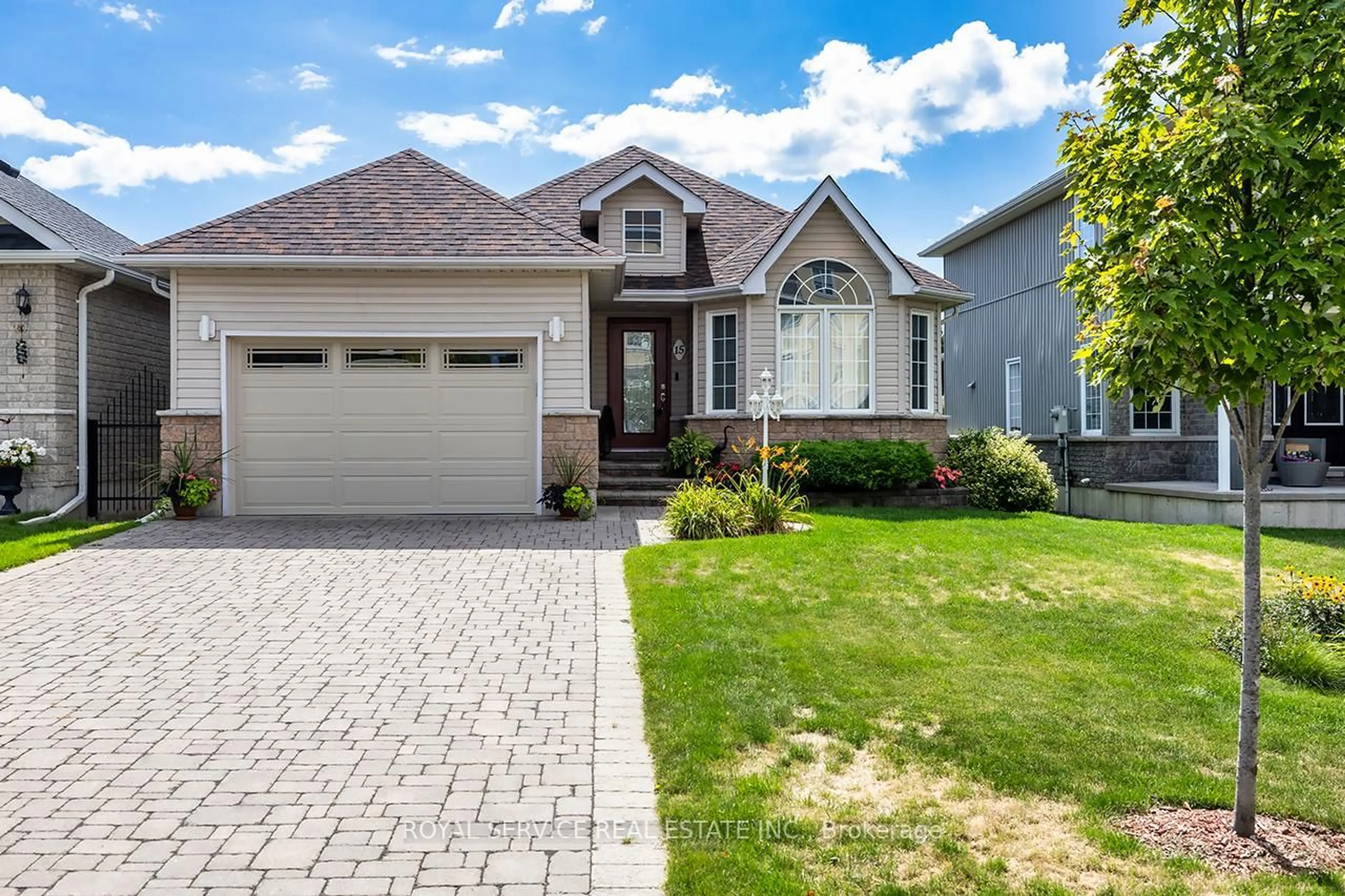 Home with brick exterior material, street for 15 Bloom Ave, Clarington Ontario L1B 1N8