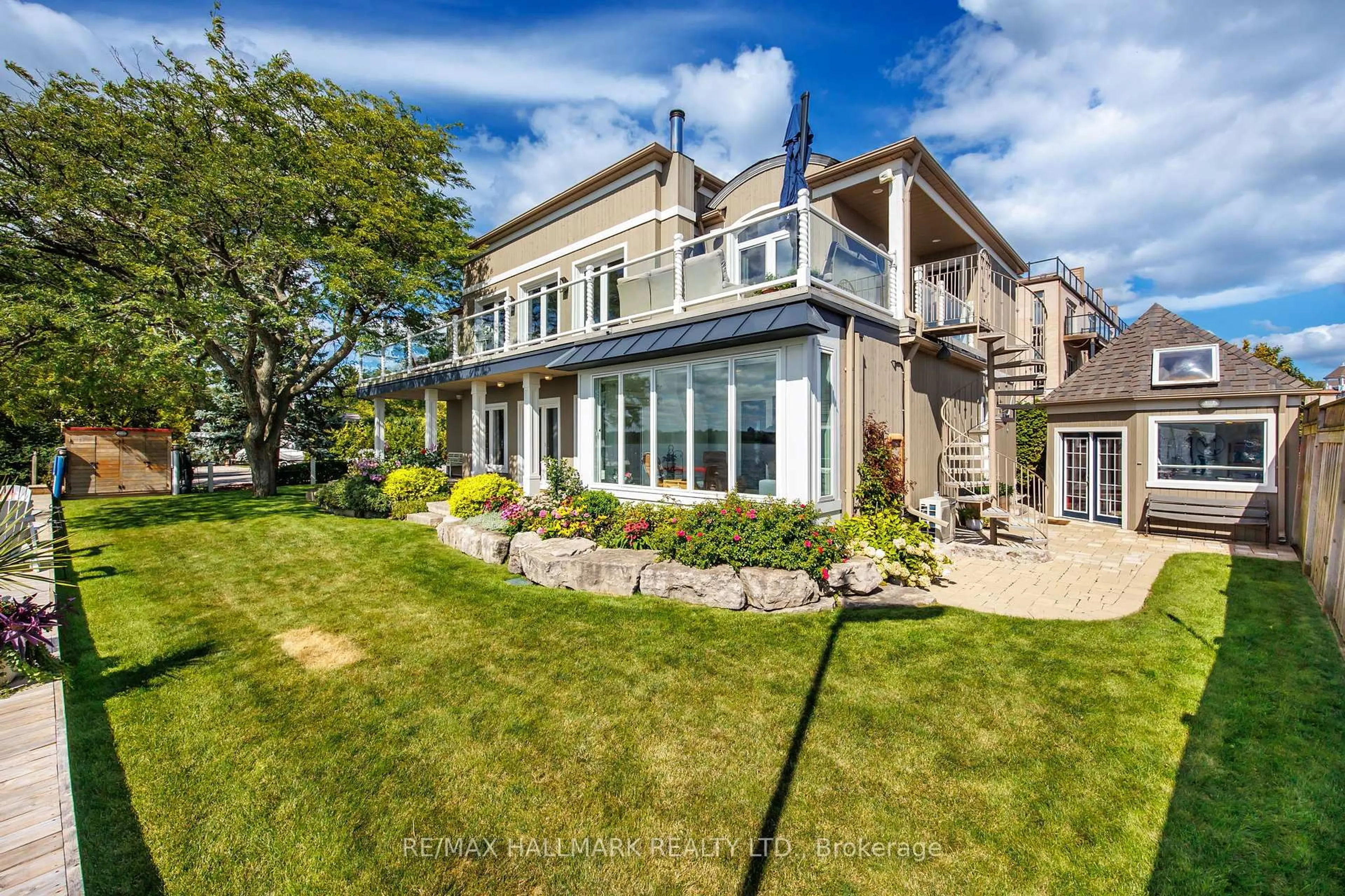 Unknown for 1275 Wharf St, Pickering Ontario L1W 1A2
