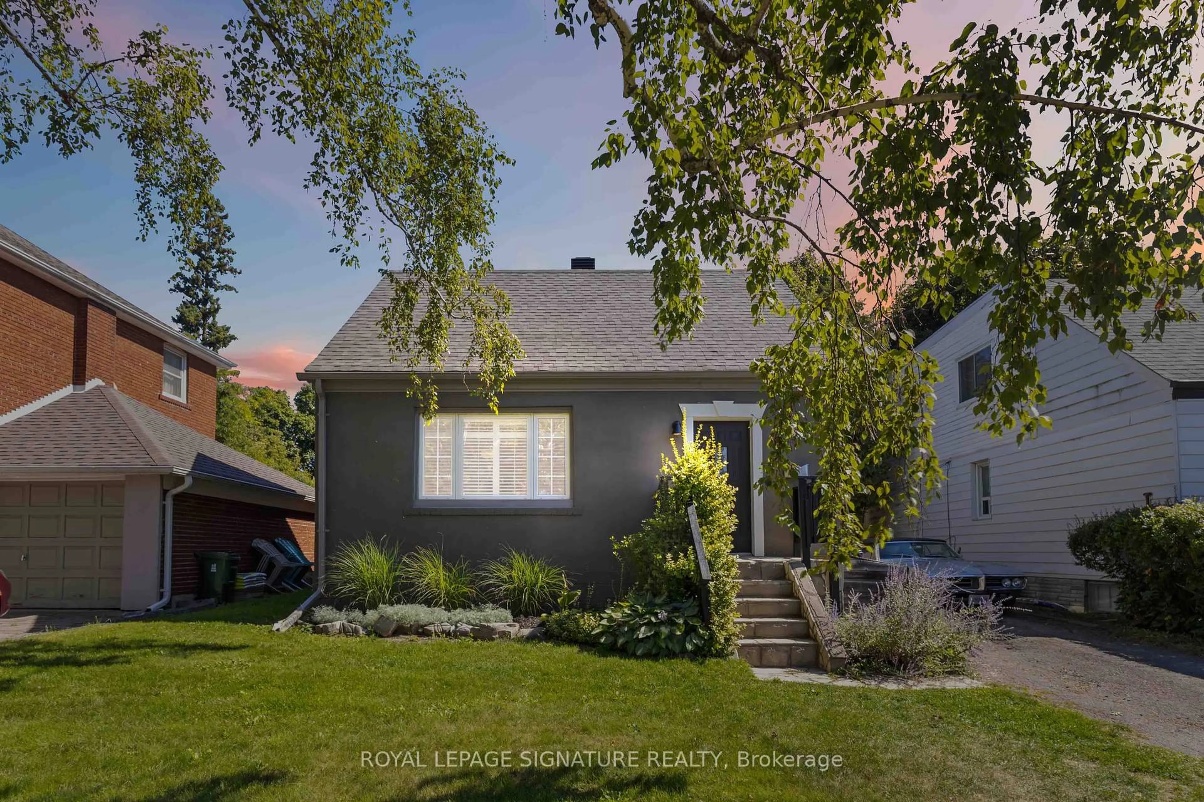 Unknown for 83 Harewood Ave, Toronto Ontario M1M 2R4