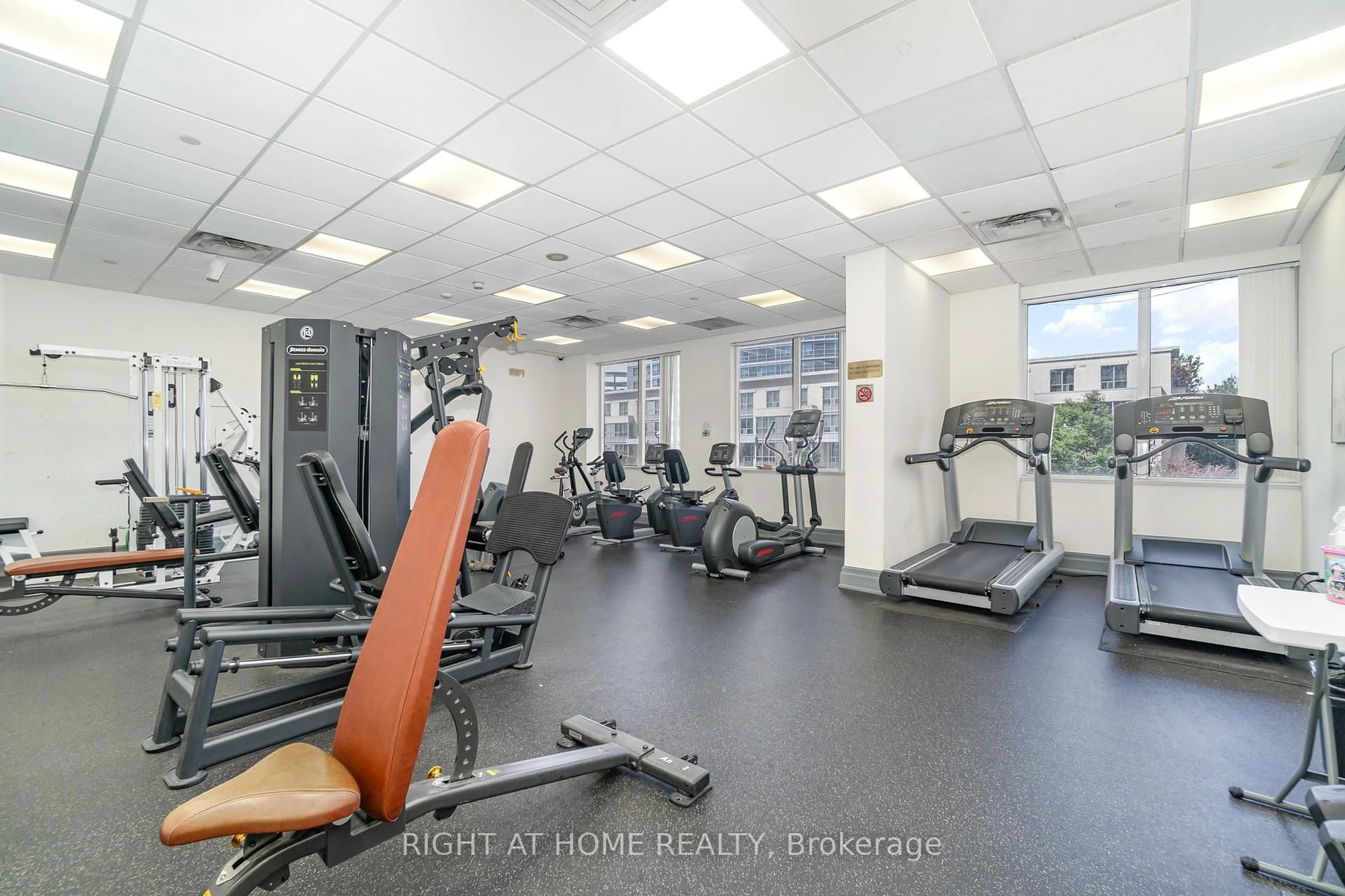 Gym or fitness room for 1 Lee Centre Dr #1912, Toronto Ontario M1H 3J2